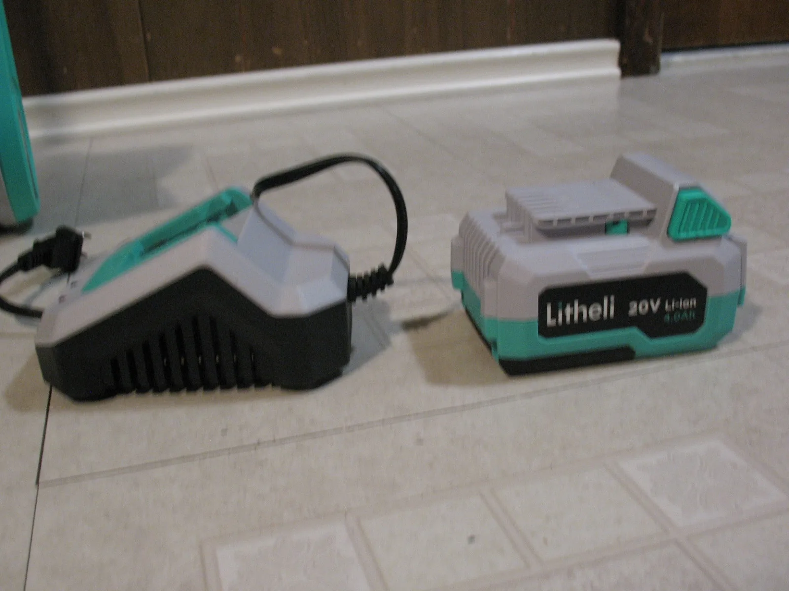 Cordless 20 Volt Snow Shovel, BRAND NEW image indicator(7)