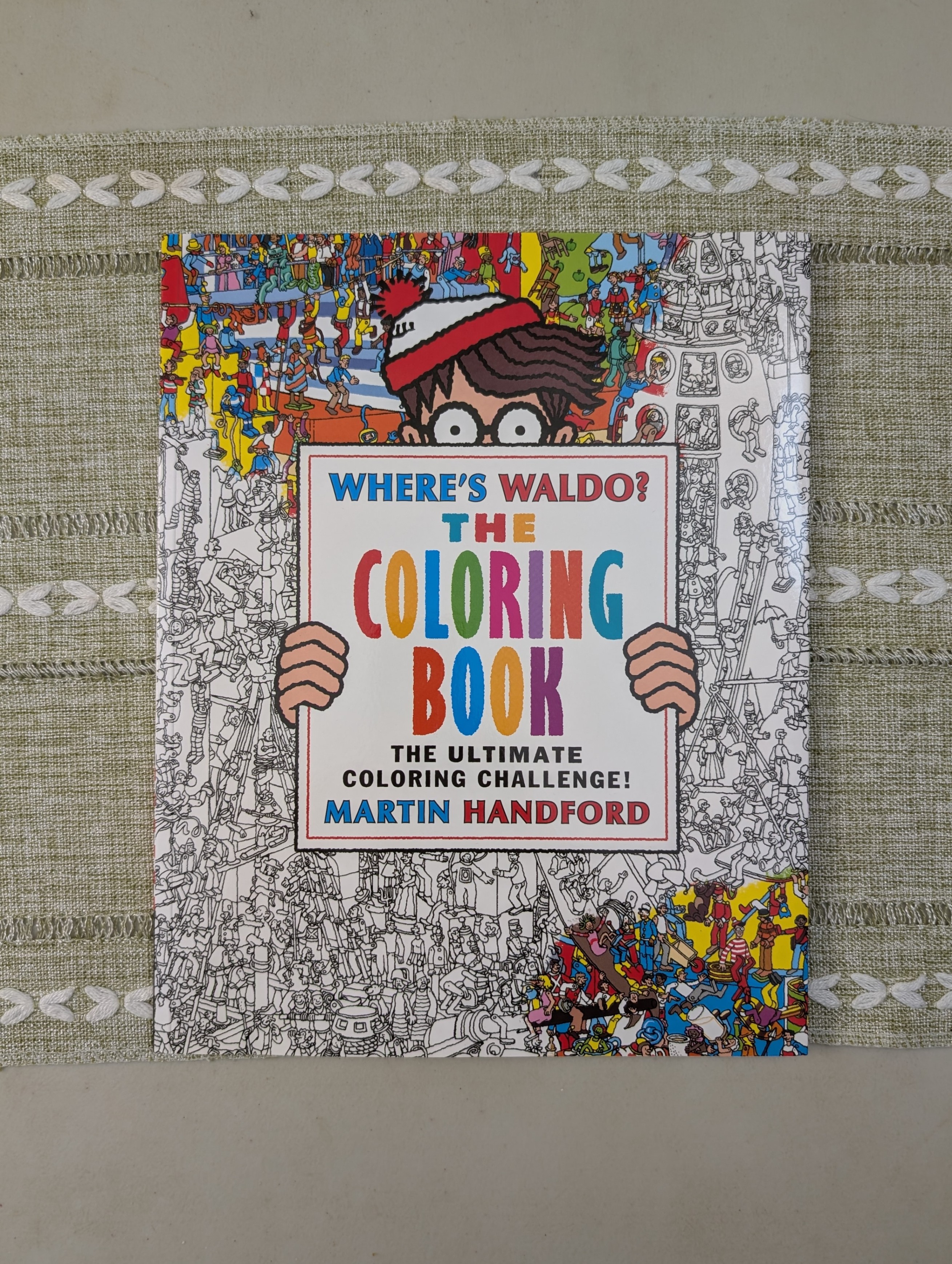 Where's Waldo? The coloring book (Paperback)