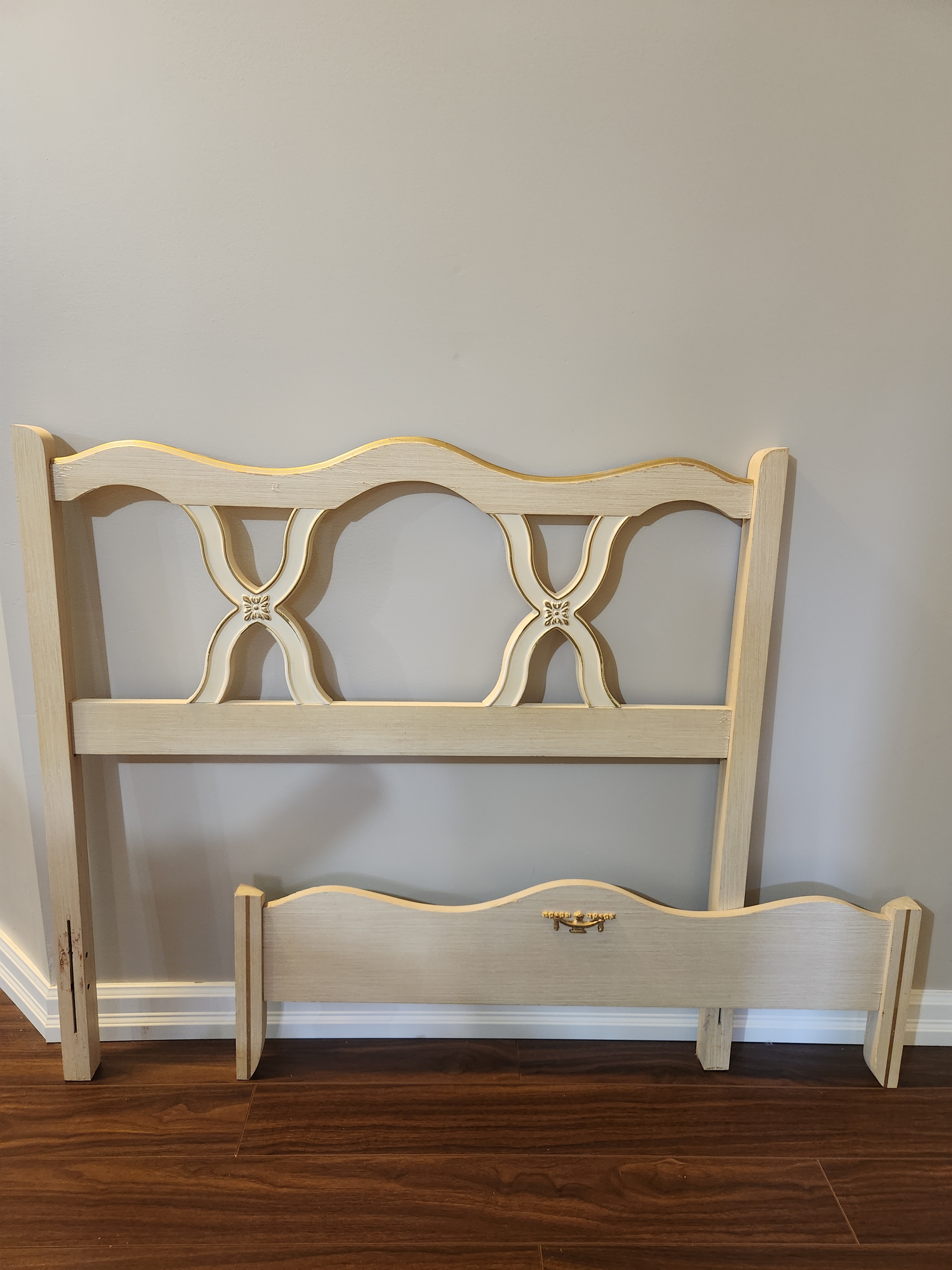 Vintage Child Bedroom Furniture - photo 5