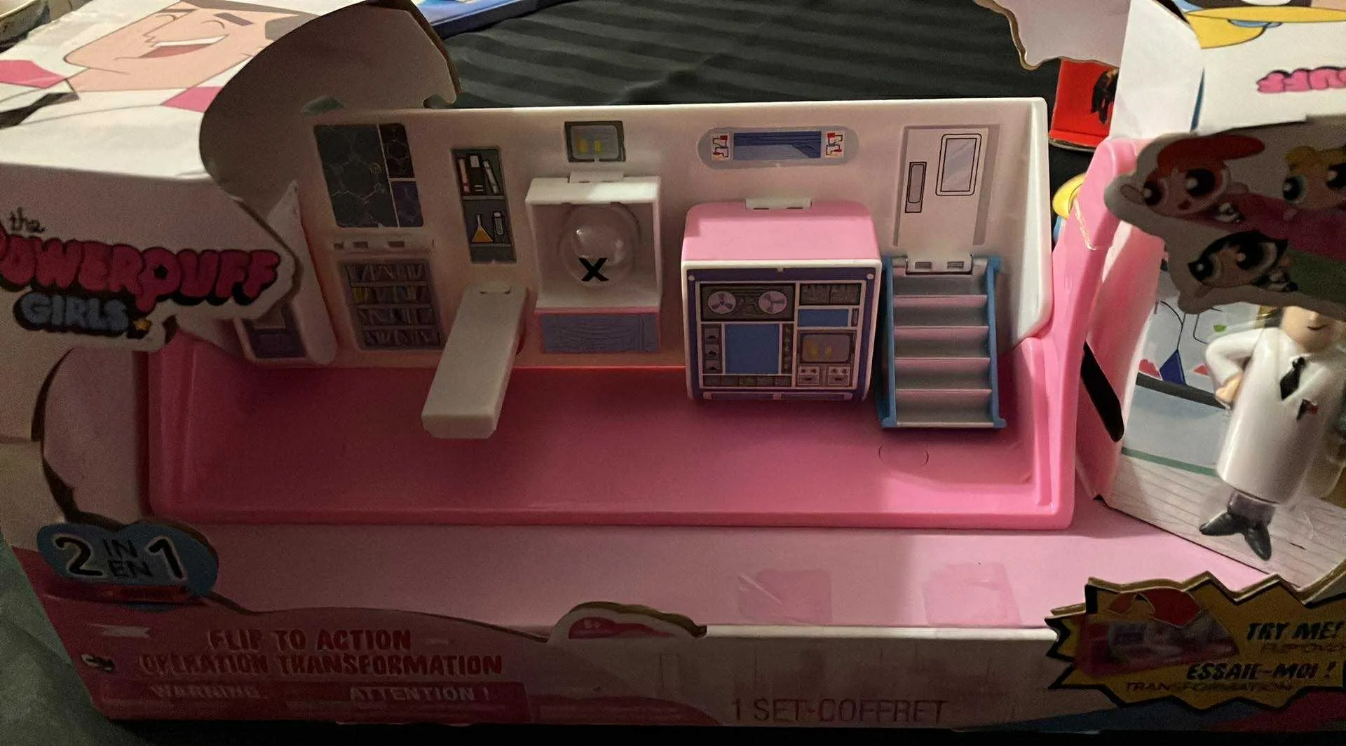 The Powerpuff Girls 2 in 1 Flip to Action Playset (New)