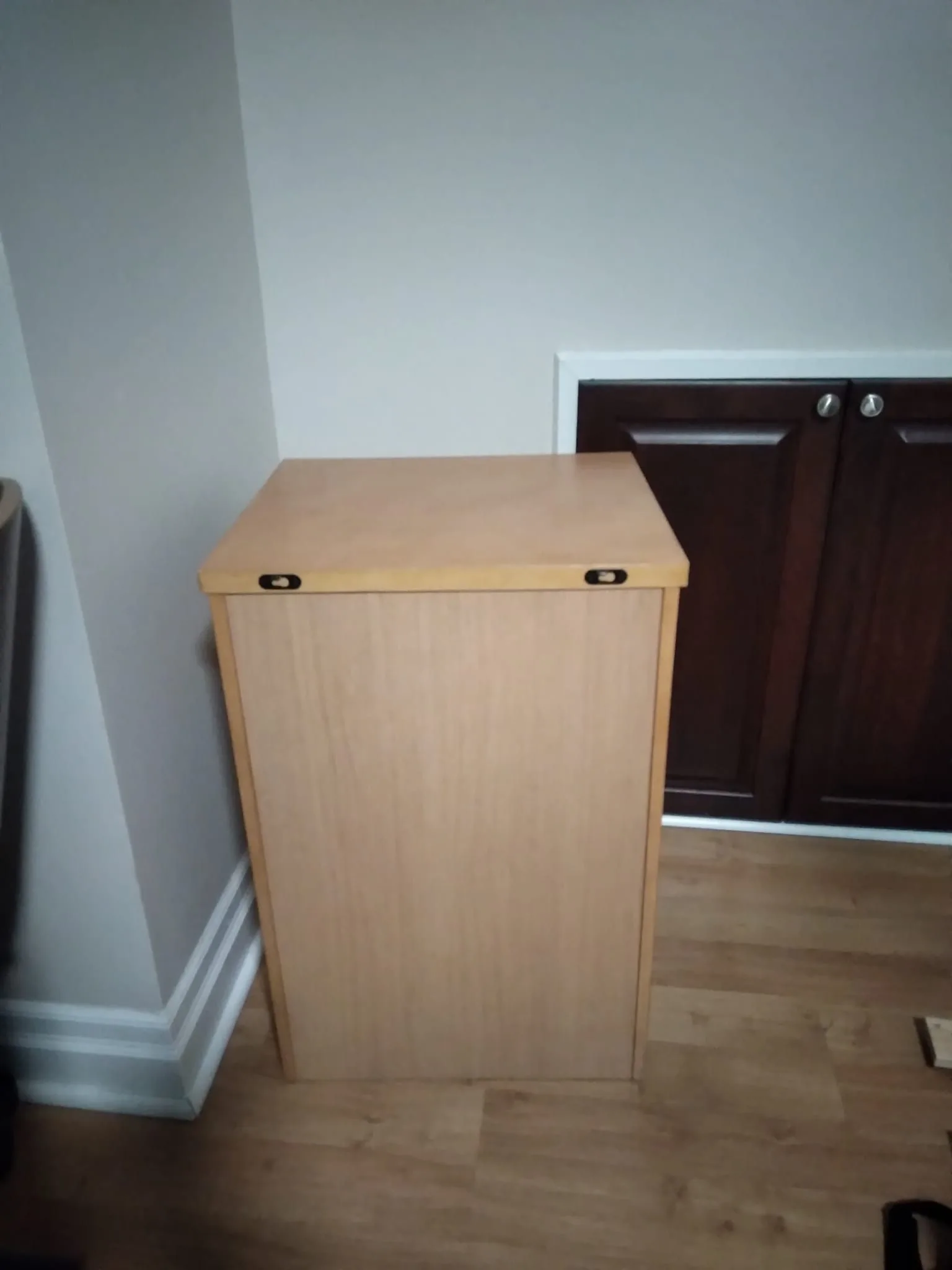 Light Brown Two-Drawer Filing Cabinet image indicator(3)