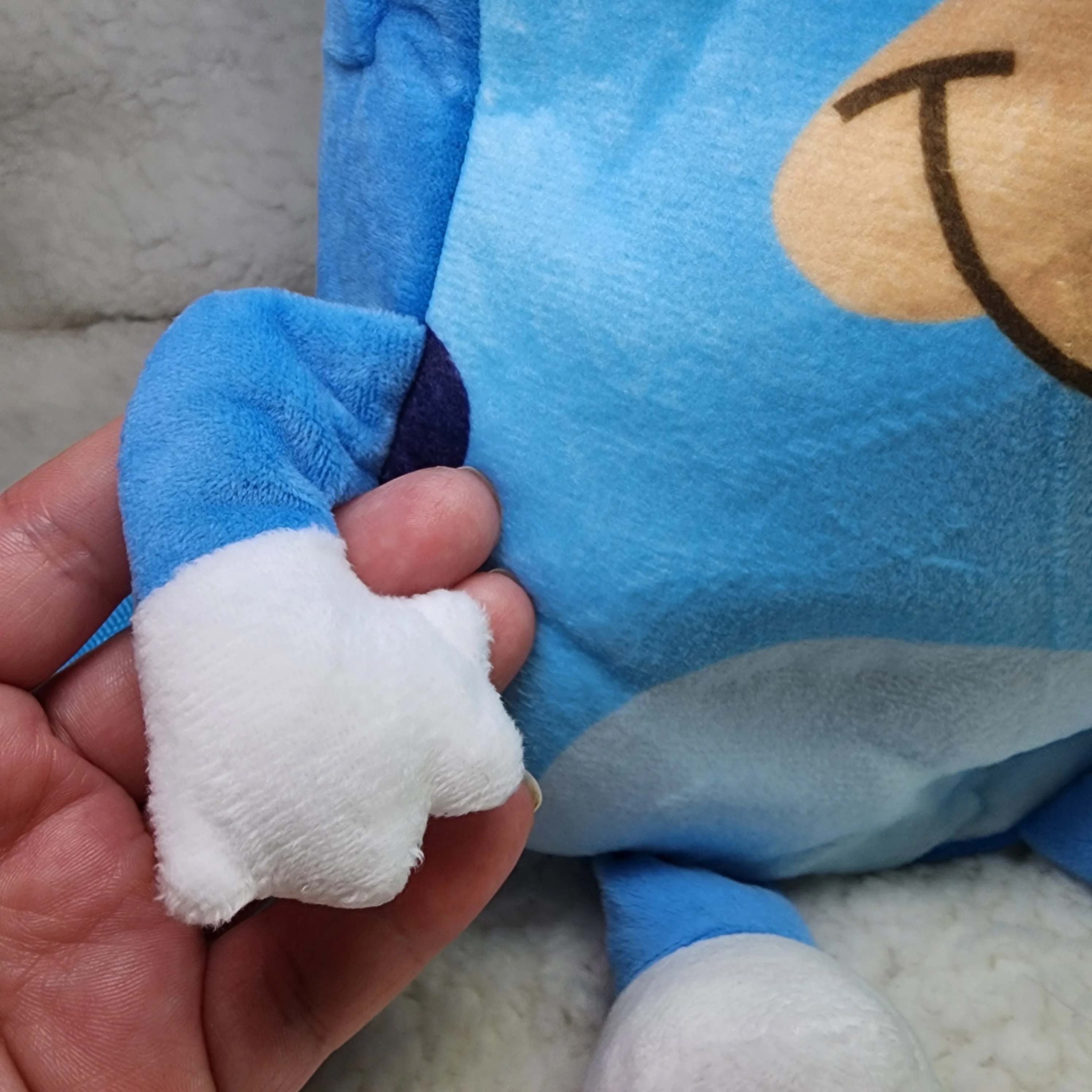 Bluey Children's Small Plush Backpack image indicator(5)