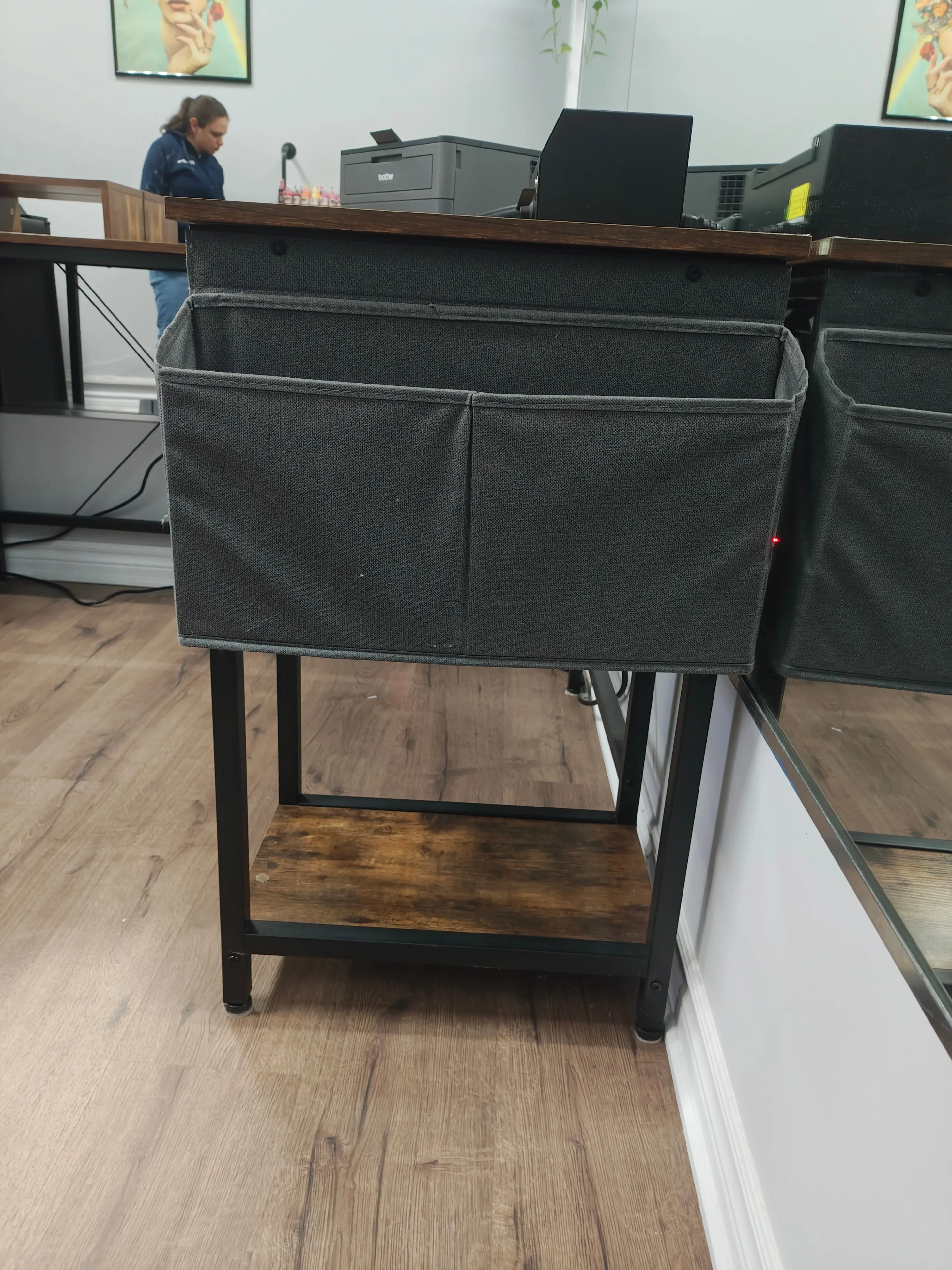 L-Shaped Corner Computer Desk - Spacious Workstation image indicator(6)