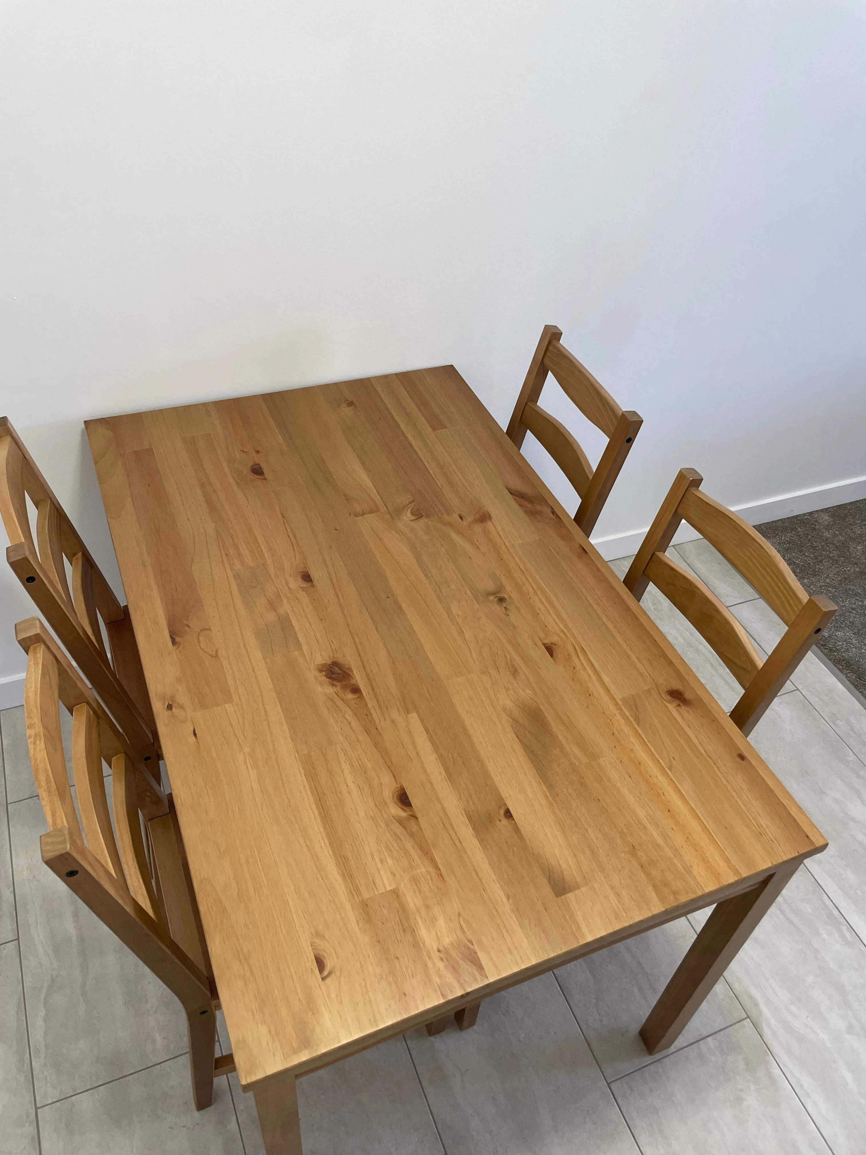 Table & 4 Chairs Set image indicator(2)