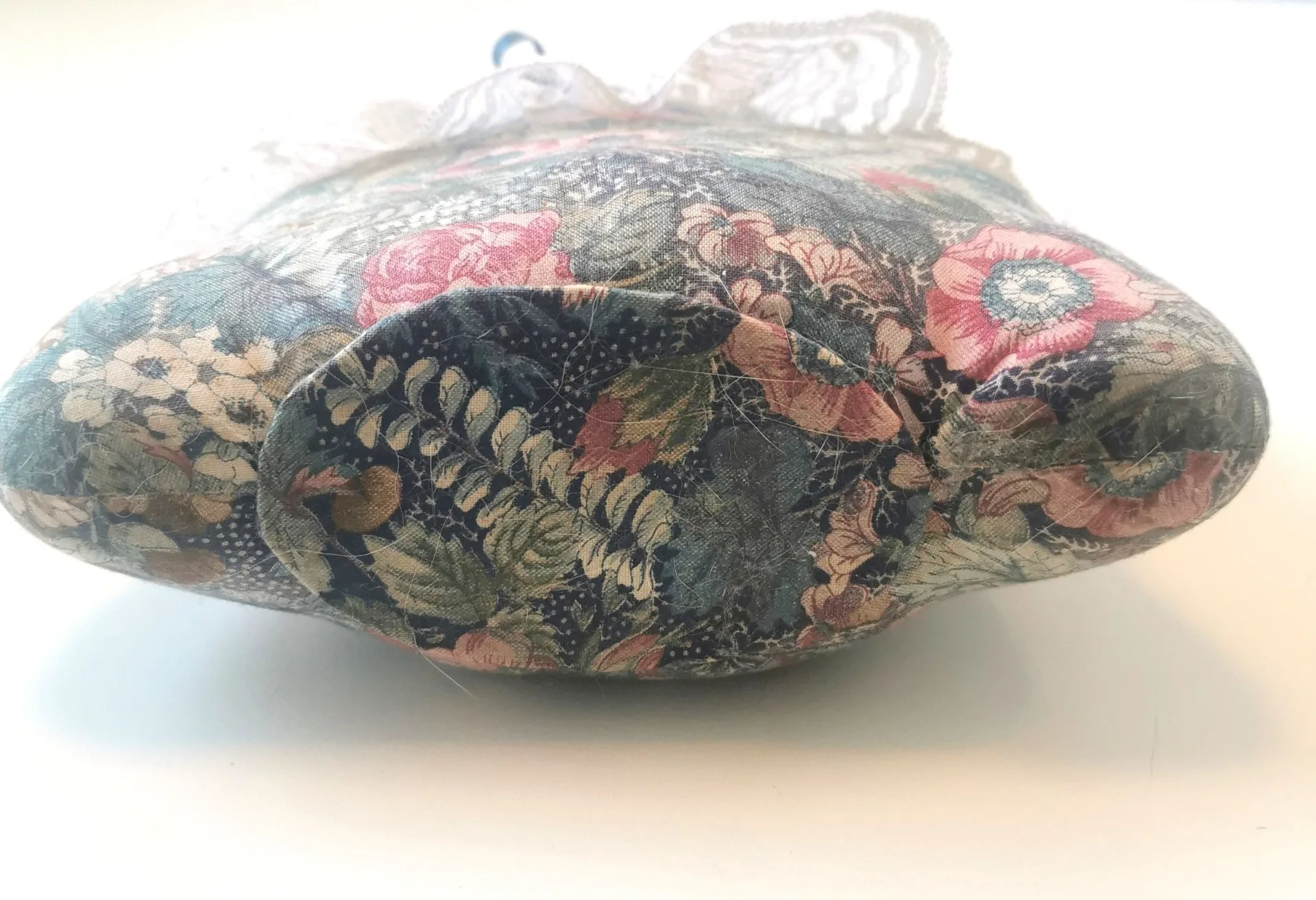 Vintage Quilted Kitty Cat Door Stop Hand Made Folk Art Weighted image indicator(5)