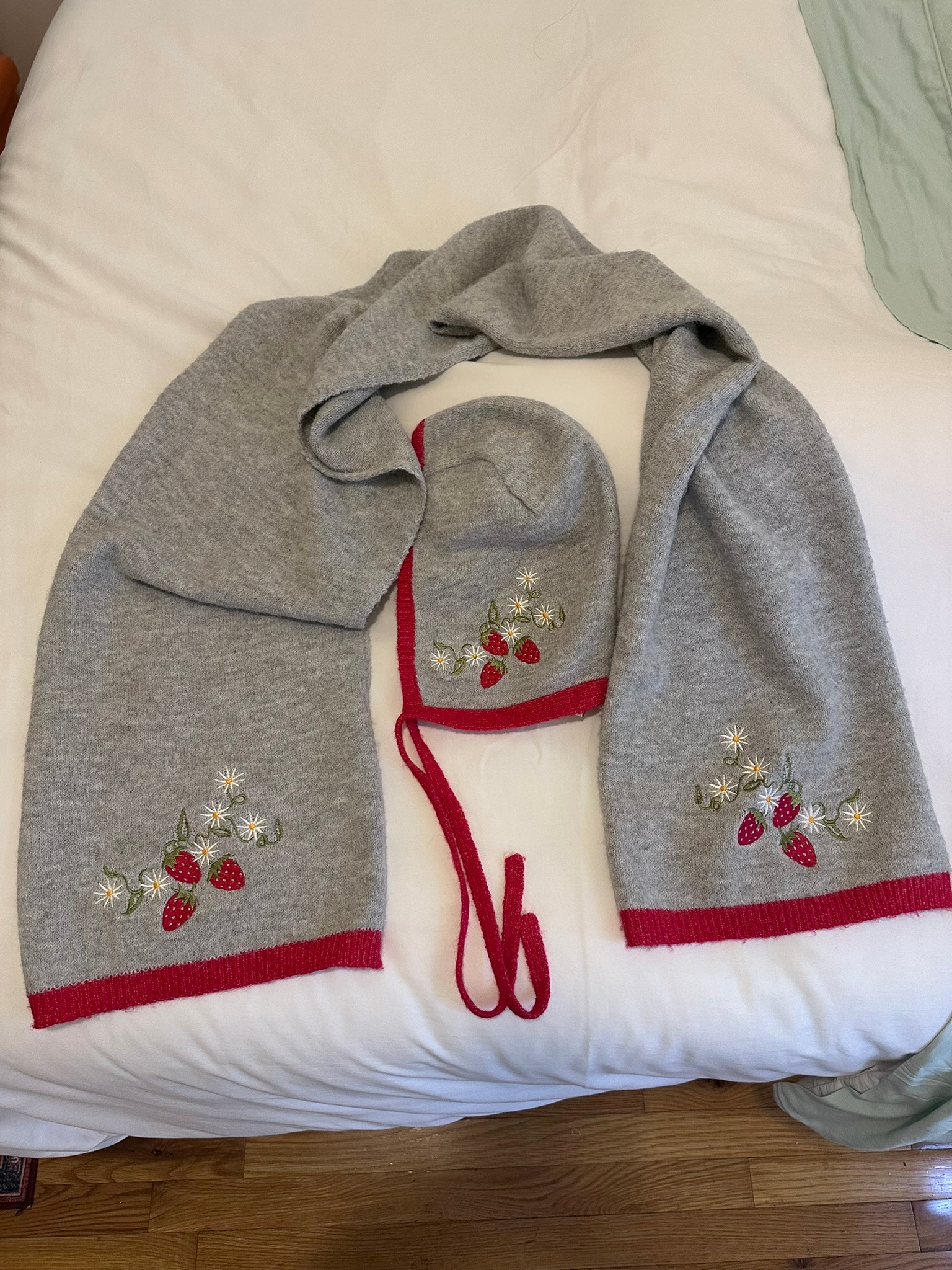 Lisa Says Gah Strawberry Knit Scarf + Bonnet Set