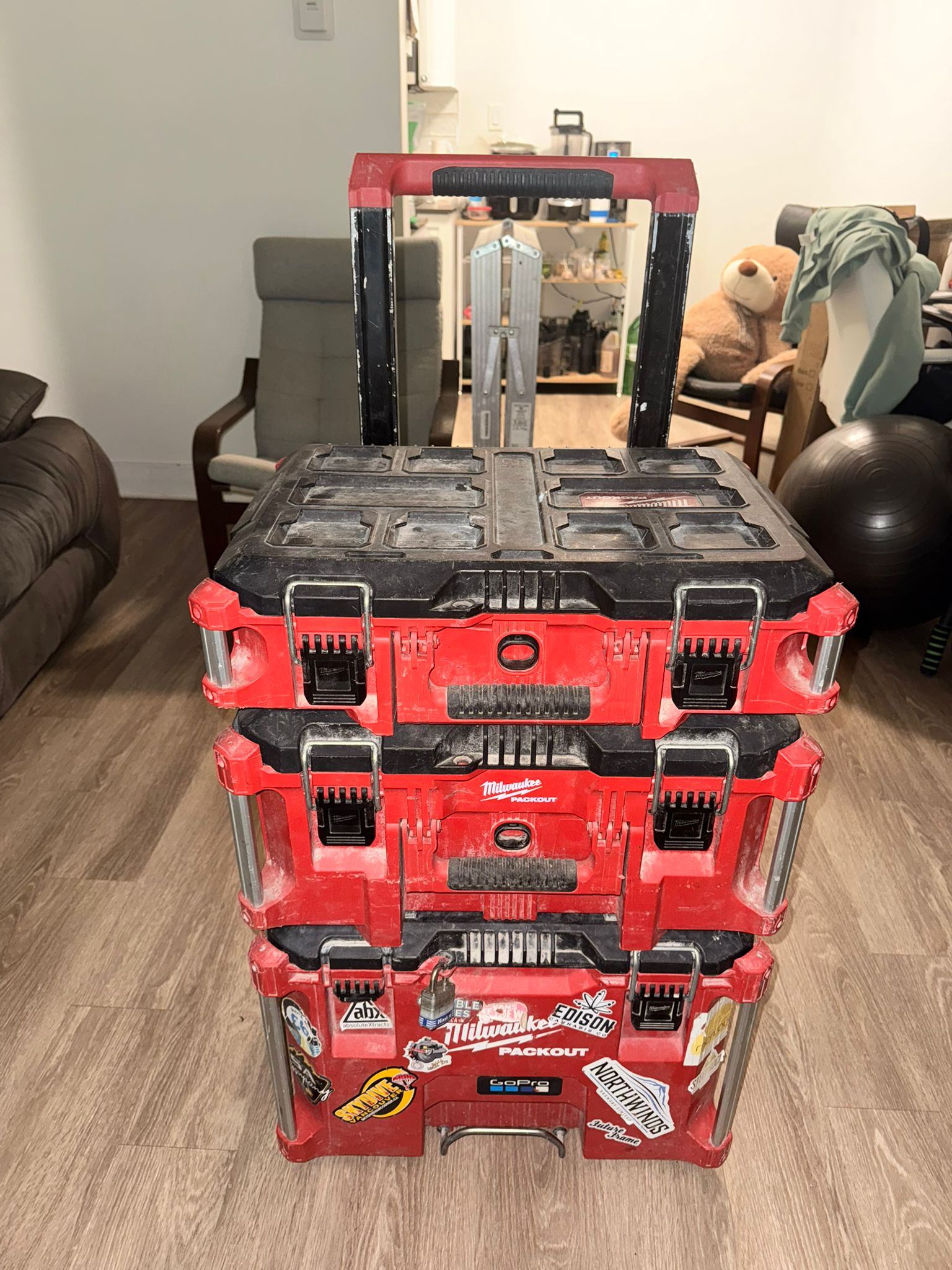 Milwaukee PACKOUT 22" Rolling Modular Tool Box – Great Condition
