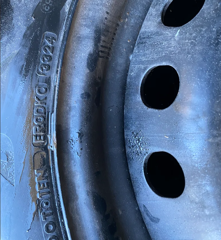 Winter Snow Tire 215/60R17 for Toyota C-HR image indicator(2)