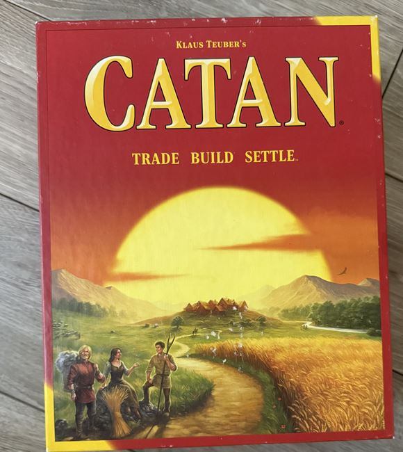 Catan Trade Build Settle Board Game – Like New