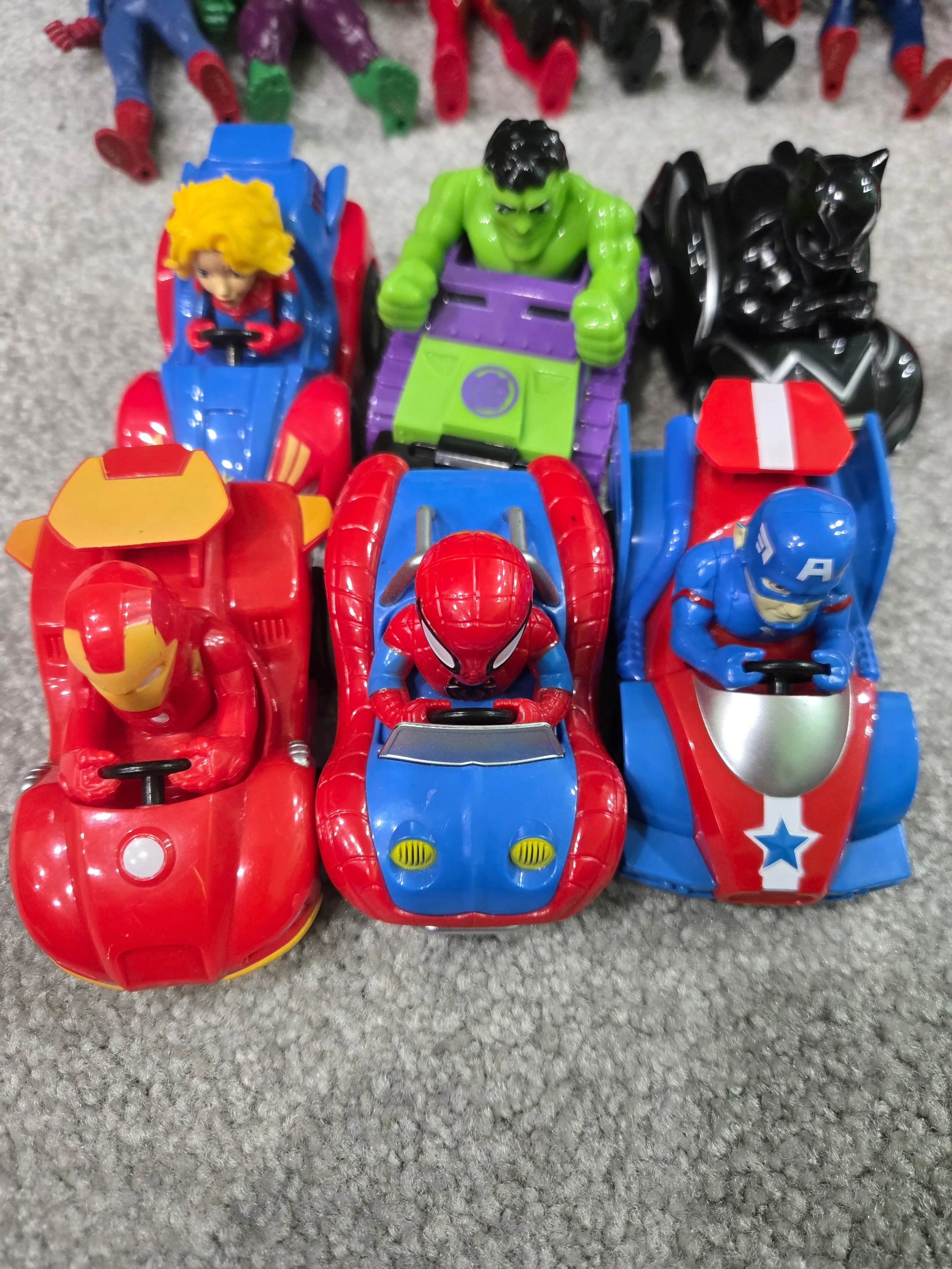 Marvel pull back cars Super heroes thumbnail