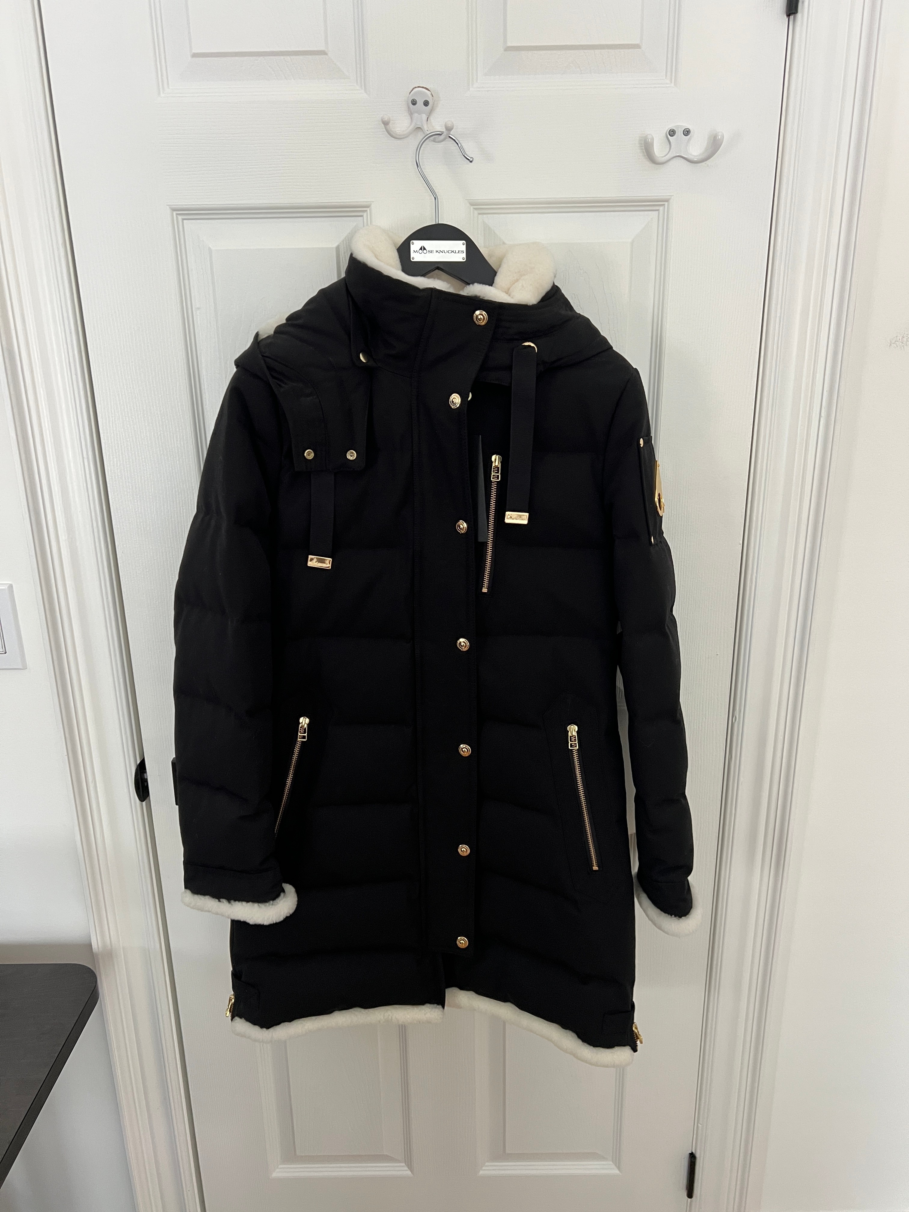 NWT Moose Knuckles Mont Joli Parka - Women's, Size Medium - photo 2