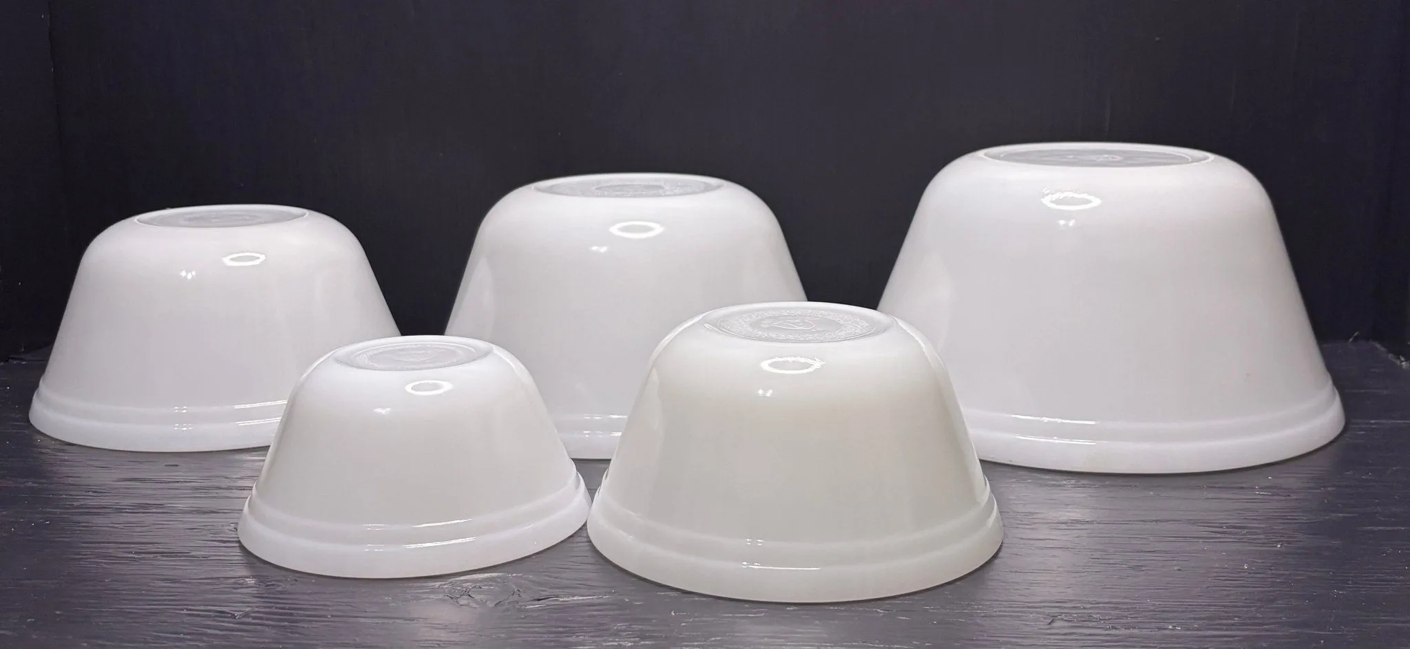 Federal Glass Milk Glass White Mixing Bowl Set image indicator(4)