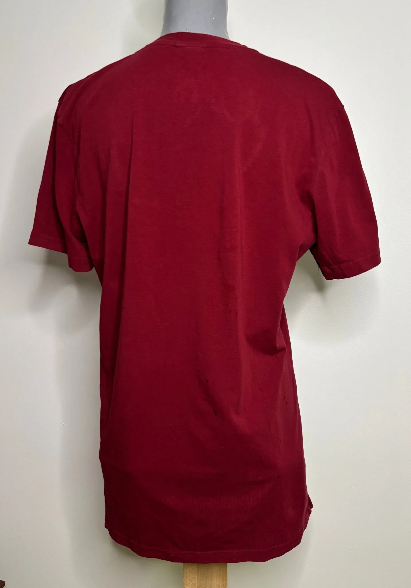 Gymshark Legacy Maroon Tee Shirt Adult Medium image indicator(3)