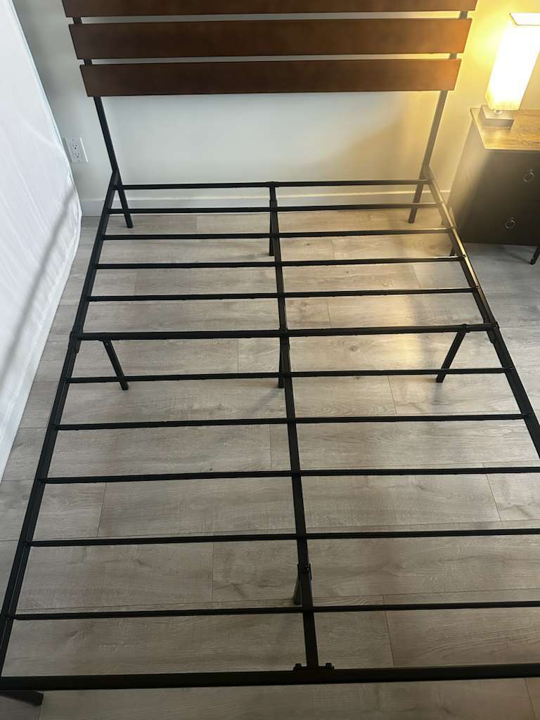 39 inch Bamboo and Metal Platform Bed Frame - photo 2
