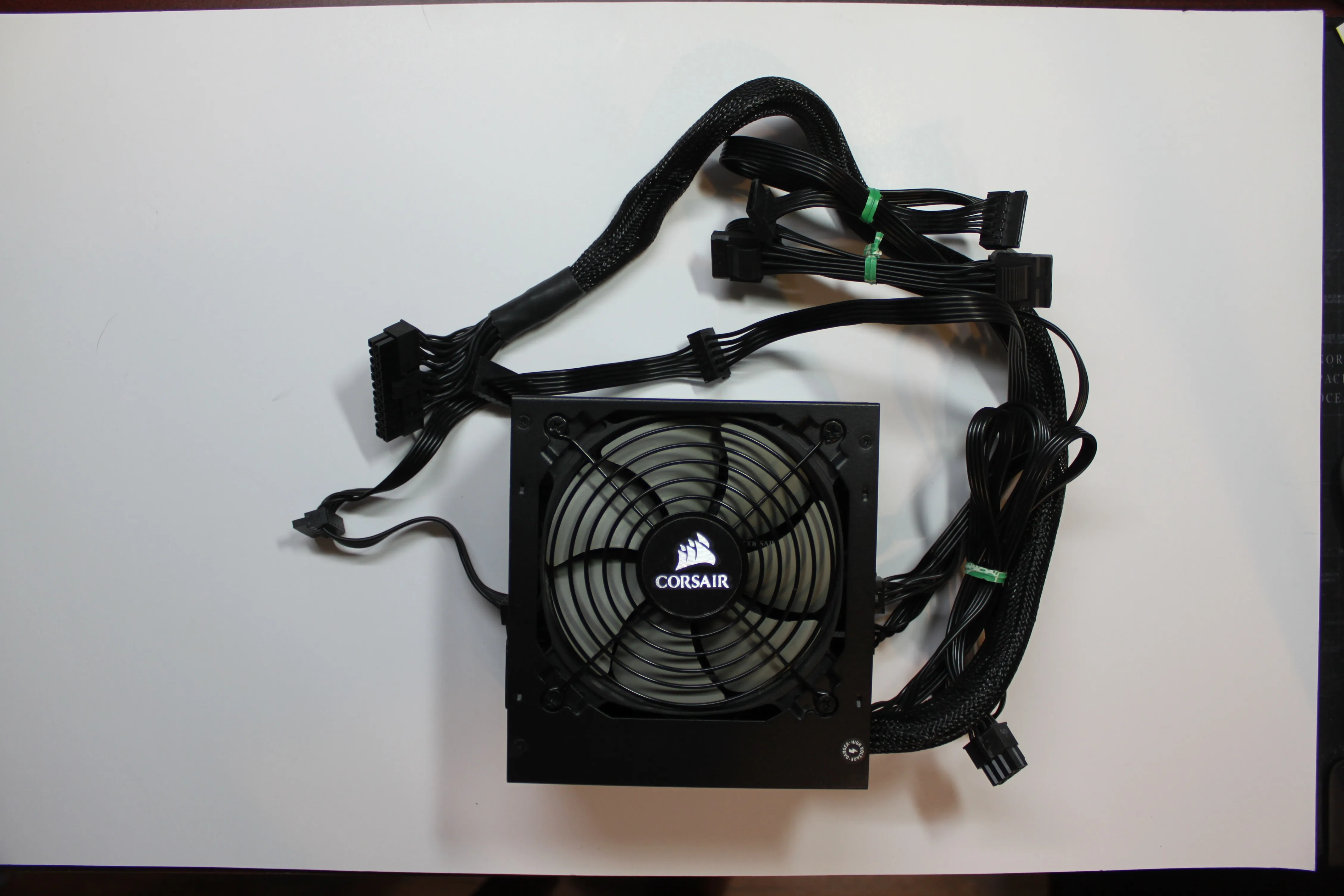 Corsair TX550M Power supply image indicator(4)