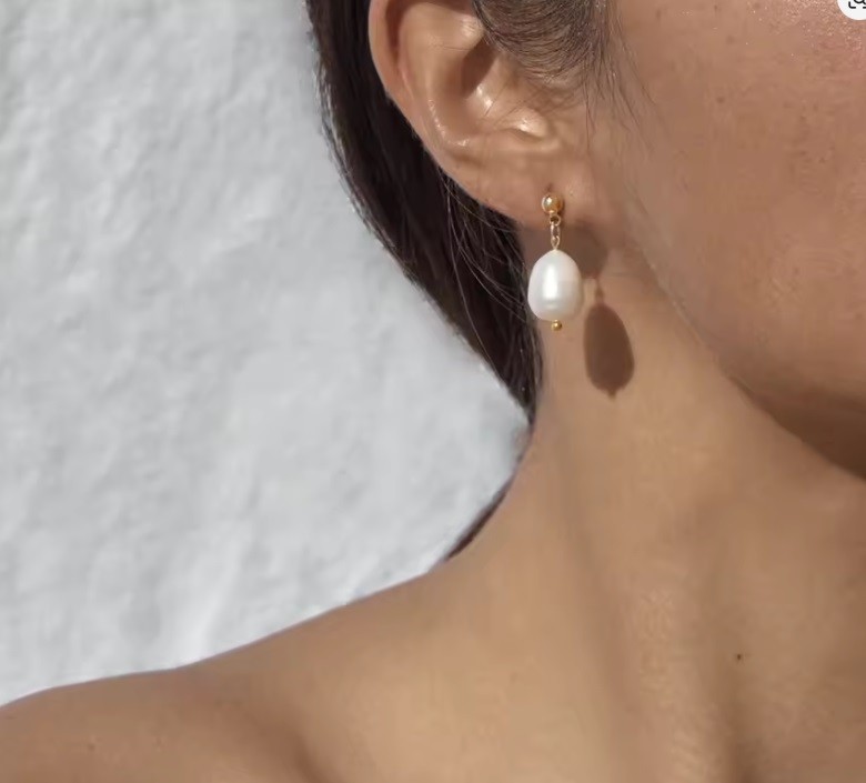 18K Gold Plated Stainless Steel Pearl Earring (Tarnish free)