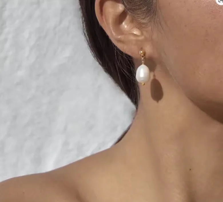 18K Gold Plated Stainless Steel Pearl Earring (Tarnish free)