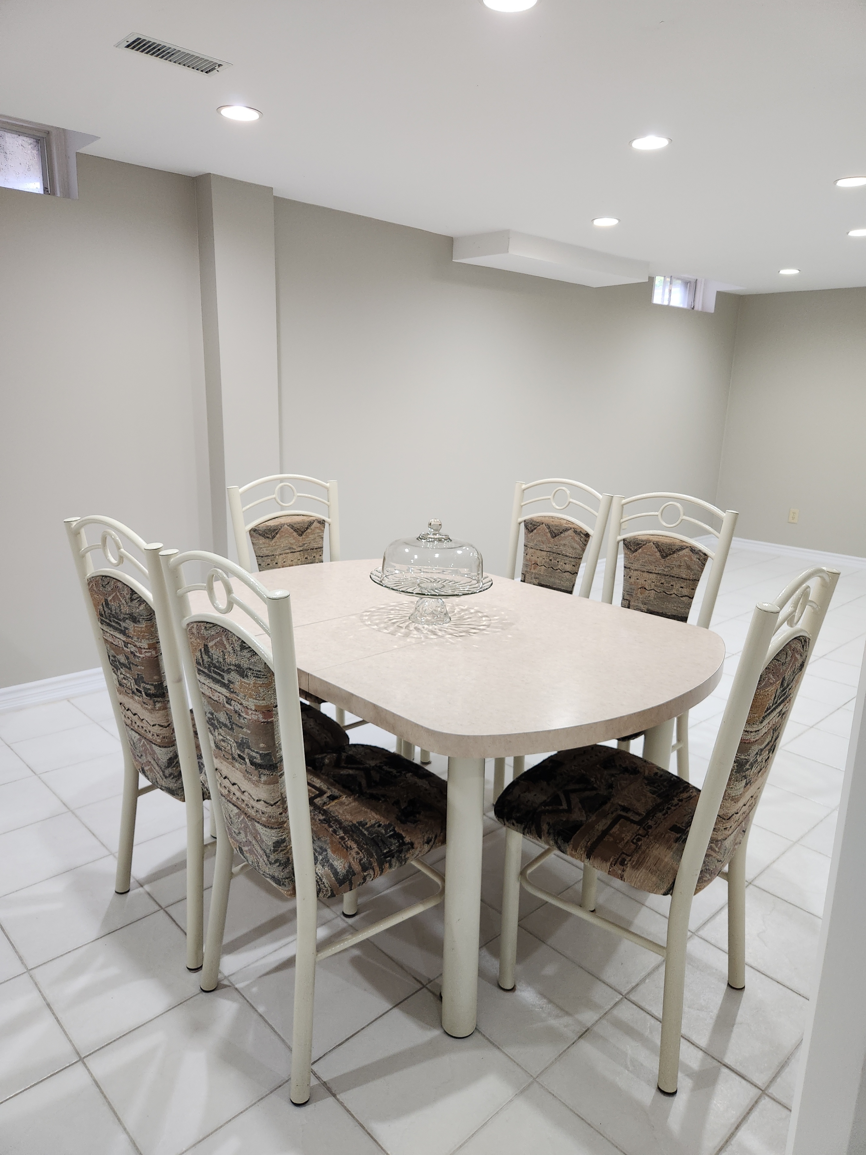 Kitchen Table and Six Chairs