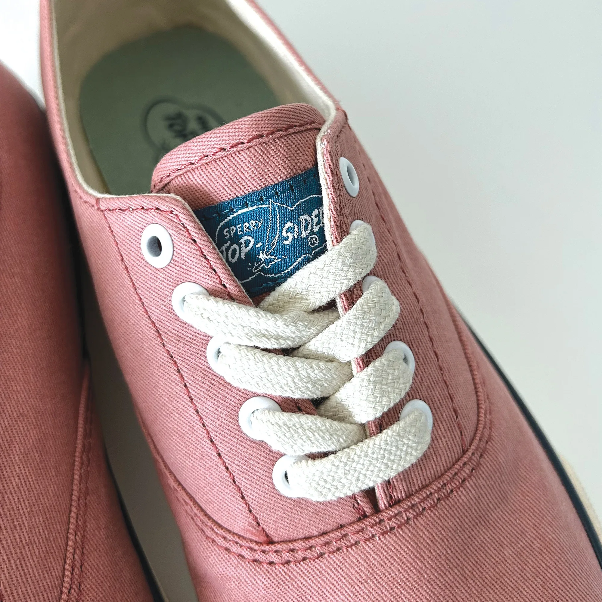 Sperry Unisex Classic CVO Sneaker (M 7.5 / W 9) image indicator(4)