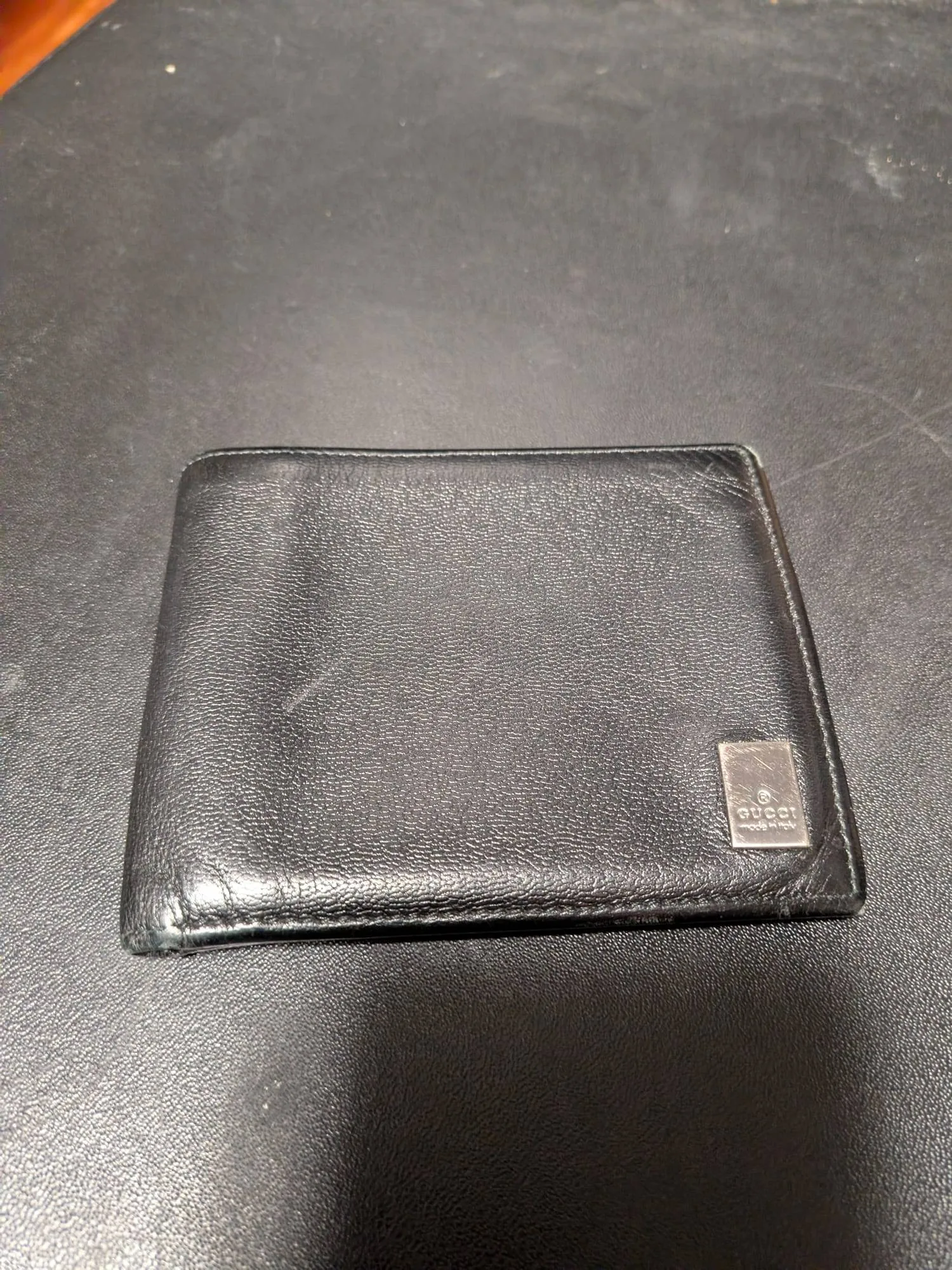 Vintage Gucci Black Bi-Fold Wallet – $120 image indicator(4)