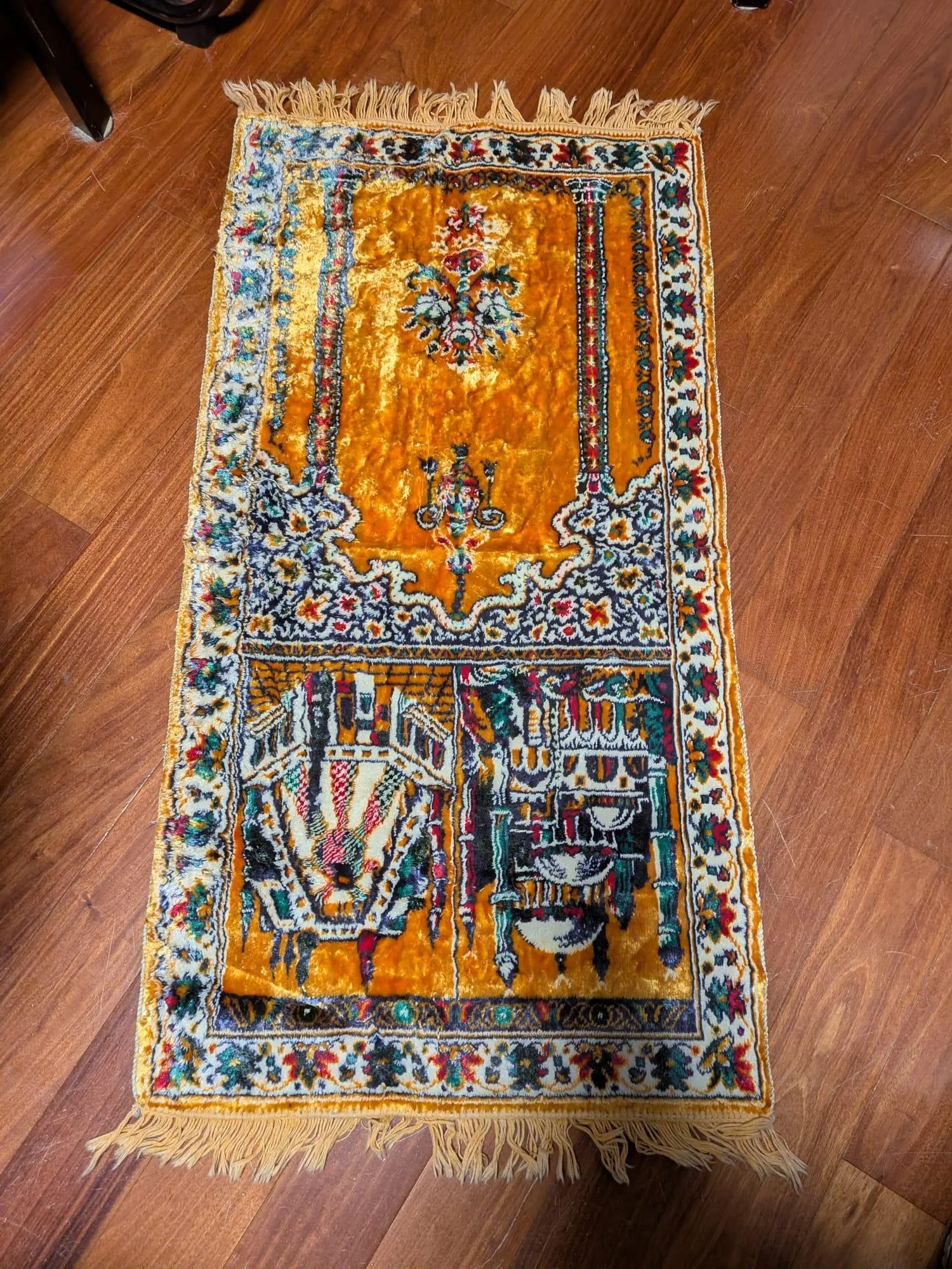 Golden Turkish Prayer Mat – Never Used – Beautifully Designed thumbnail