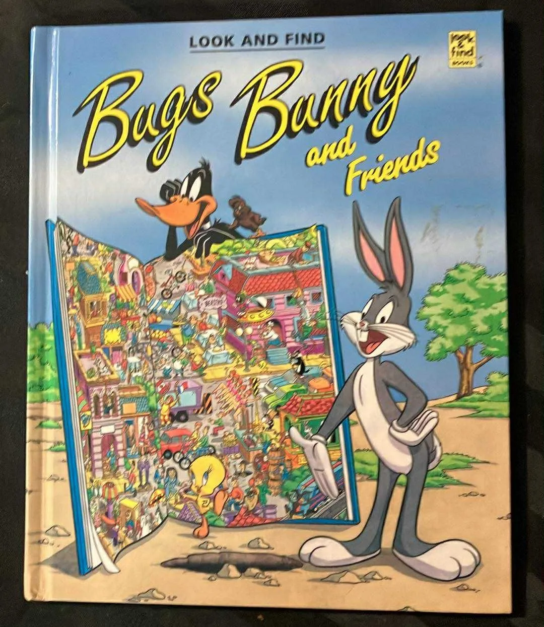 Look and Find Bugs Bunny Hardcover Book
