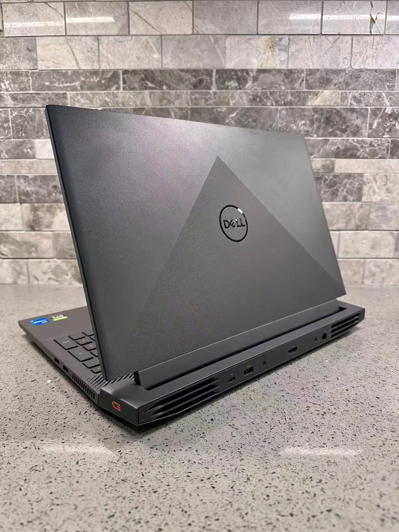 Dell G15 Gaming Laptop - 90% Battery Health - Like New image indicator(2)