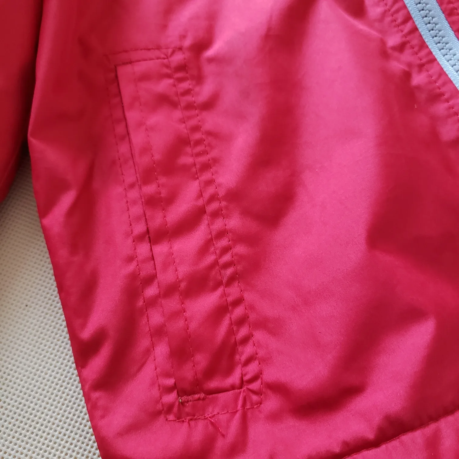 London Fog Lightweight Coat – Size 5 image indicator(5)