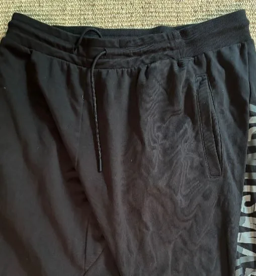 Black Gymshark Camo Printed Cotton Joggers Adult Large image indicator(2)