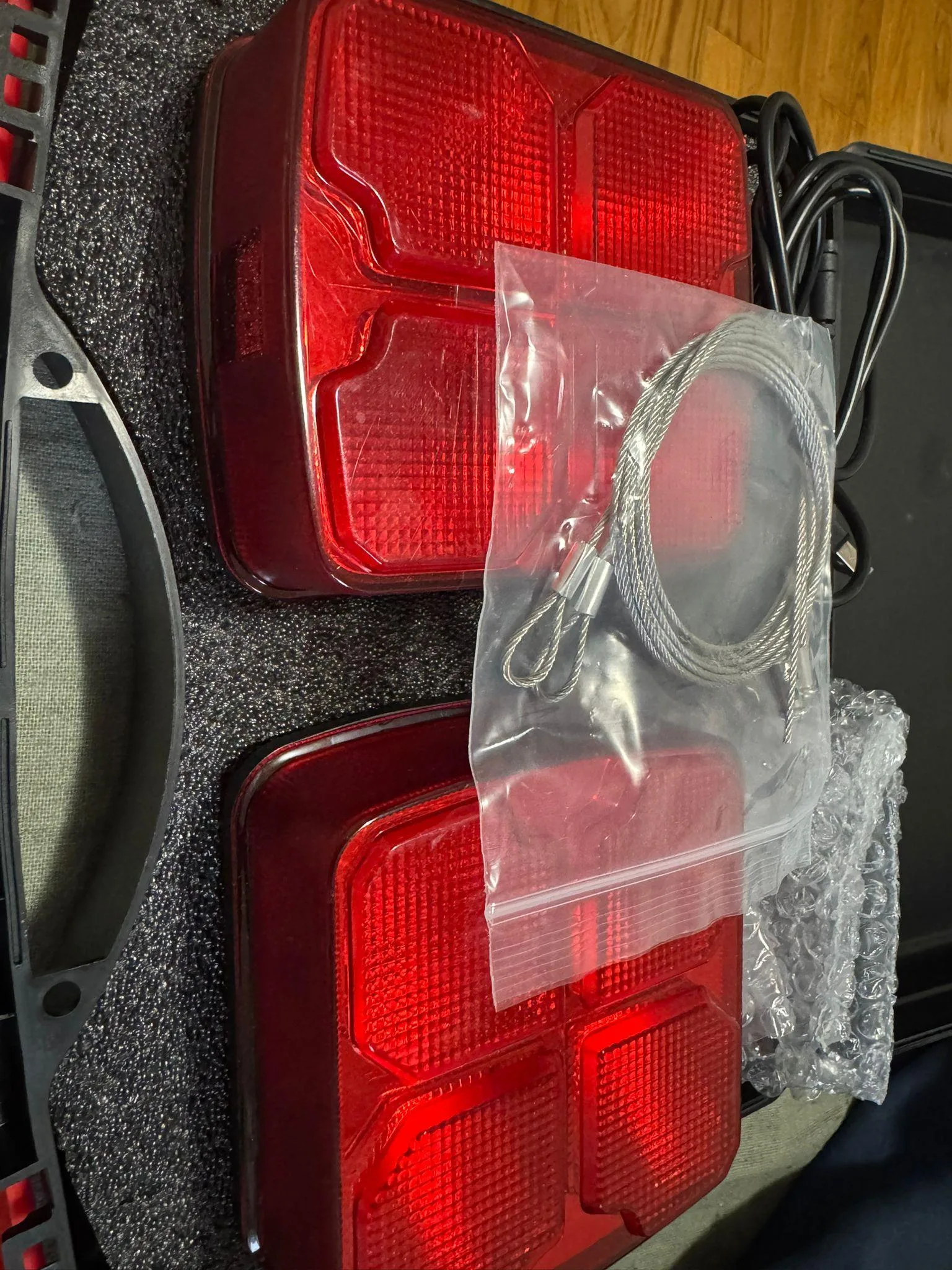 AgriEyes 2PCS Wireless Trailer Light Kit for Towing image indicator(4)