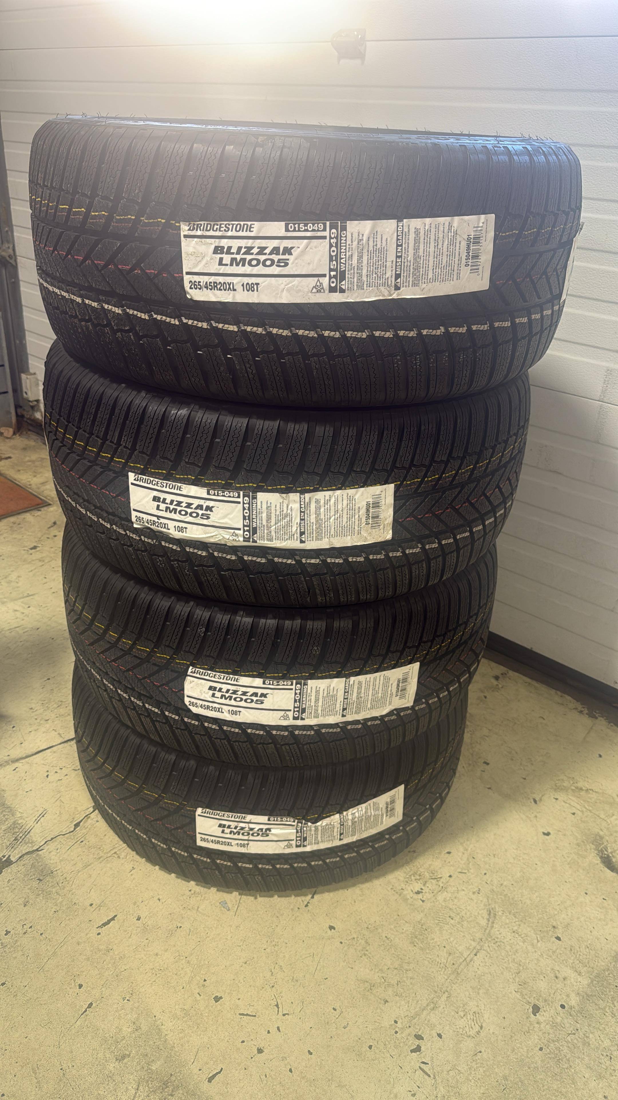 NEW 265/45/R20 Bridgestone snows-ML/GLE/Model X/ModelY/Levante/M