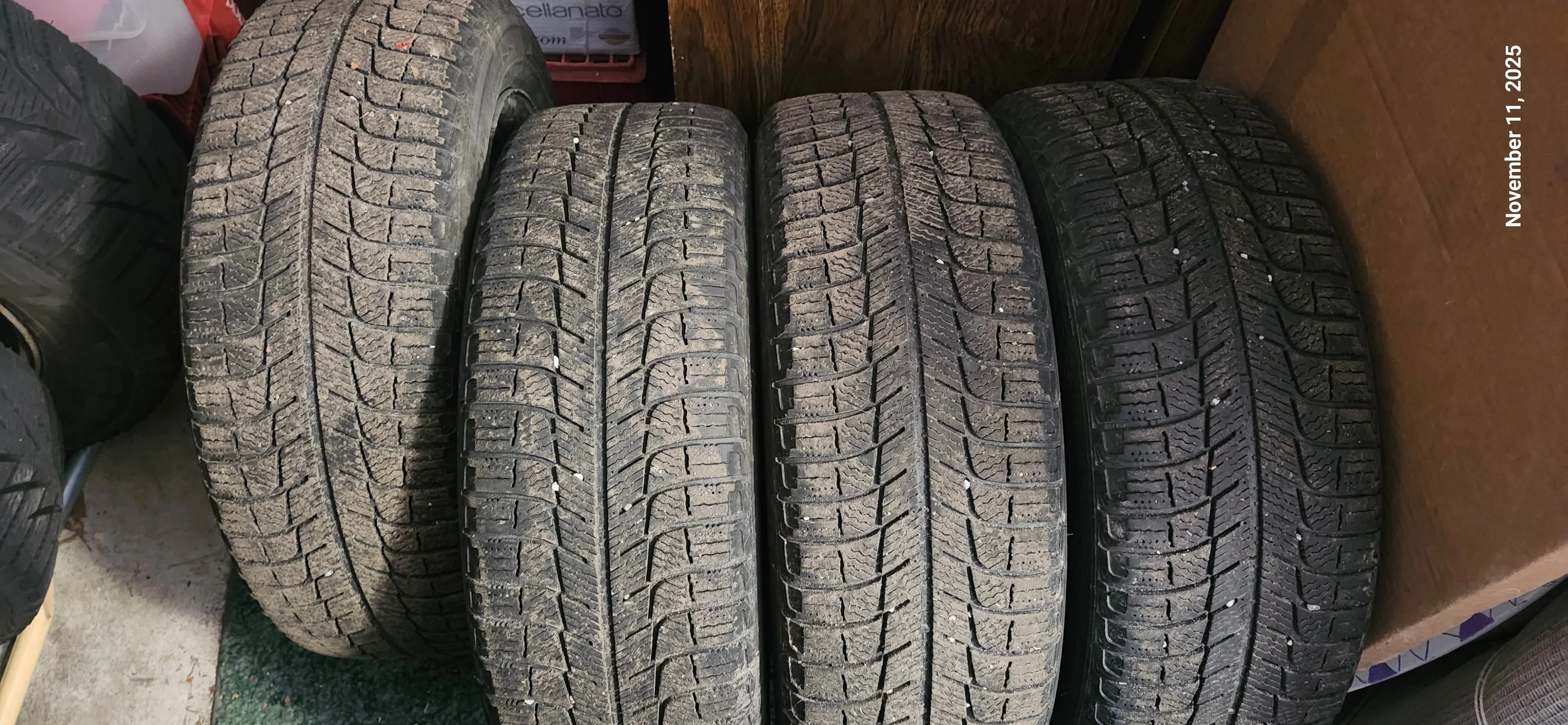 185/60R15 OEM 2015 Honda Fit image indicator(6)