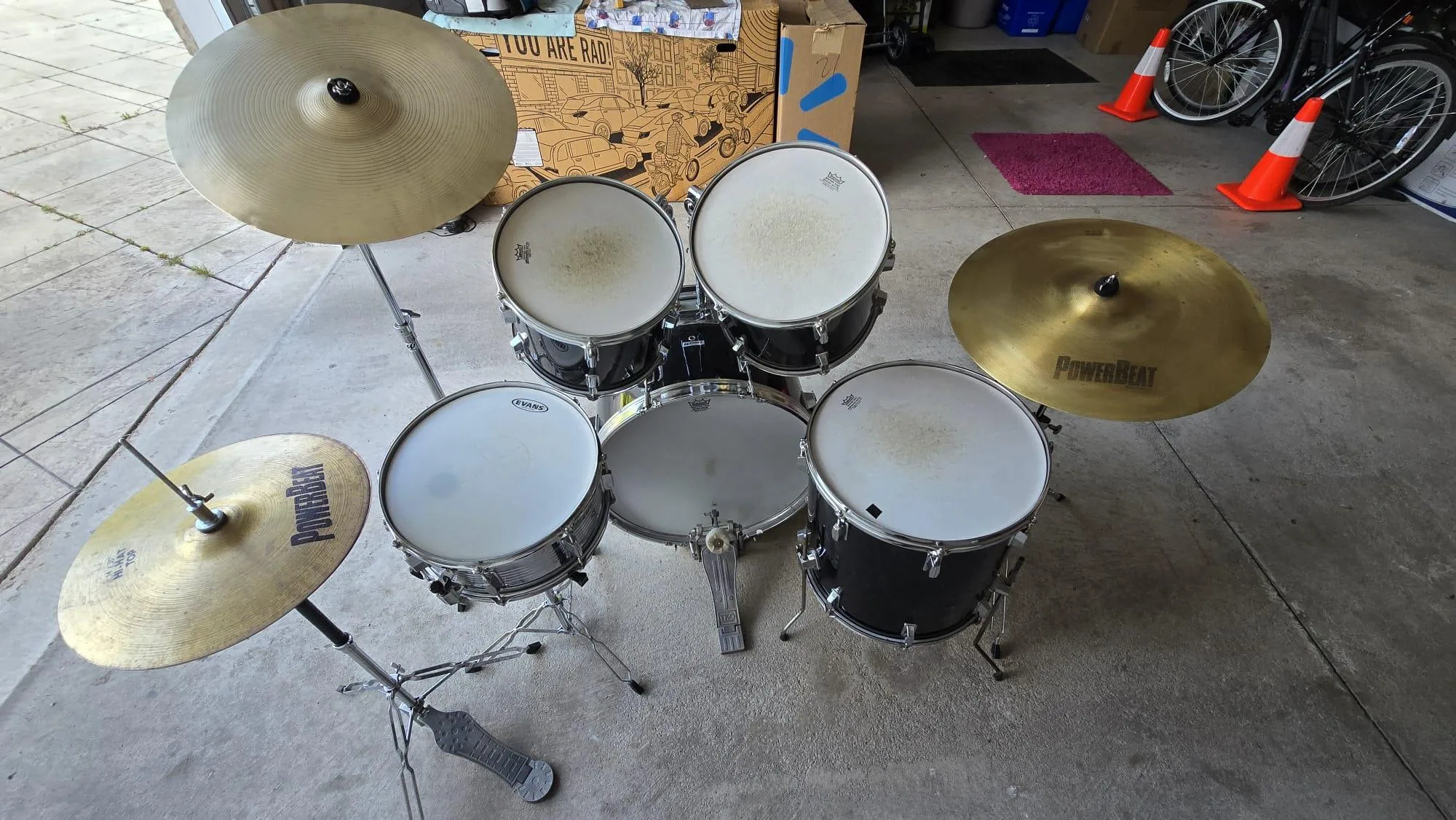 5 piece Westbury Drumset image indicator(2)