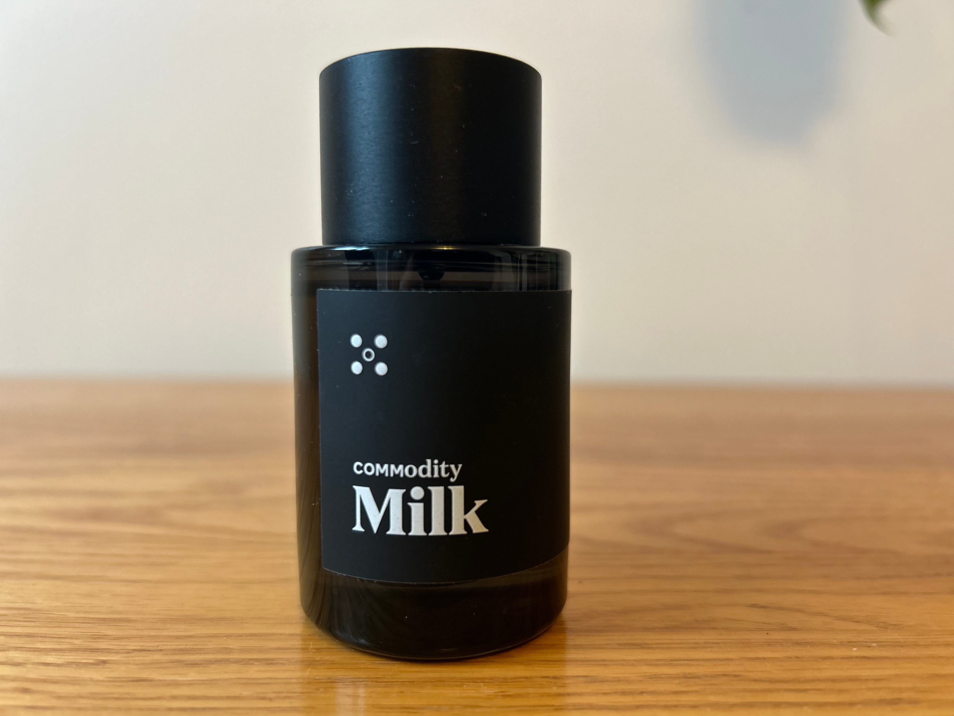 Milk Expressive Eau de Parfum with Marshmallow & Mahogany Wood - photo 2