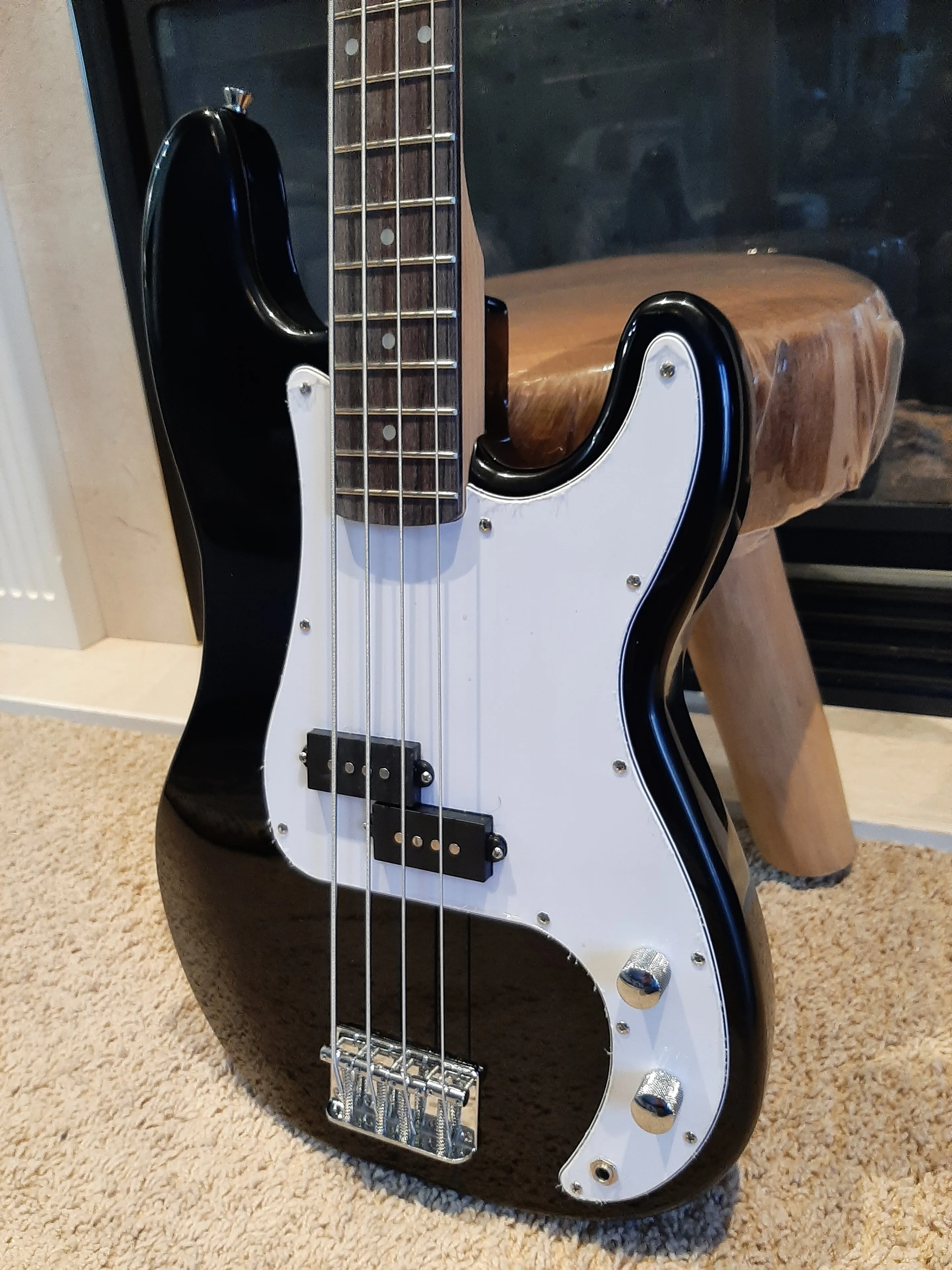 Brand New Bass Guitar Full Size, Black Great for Beginners image indicator(3)