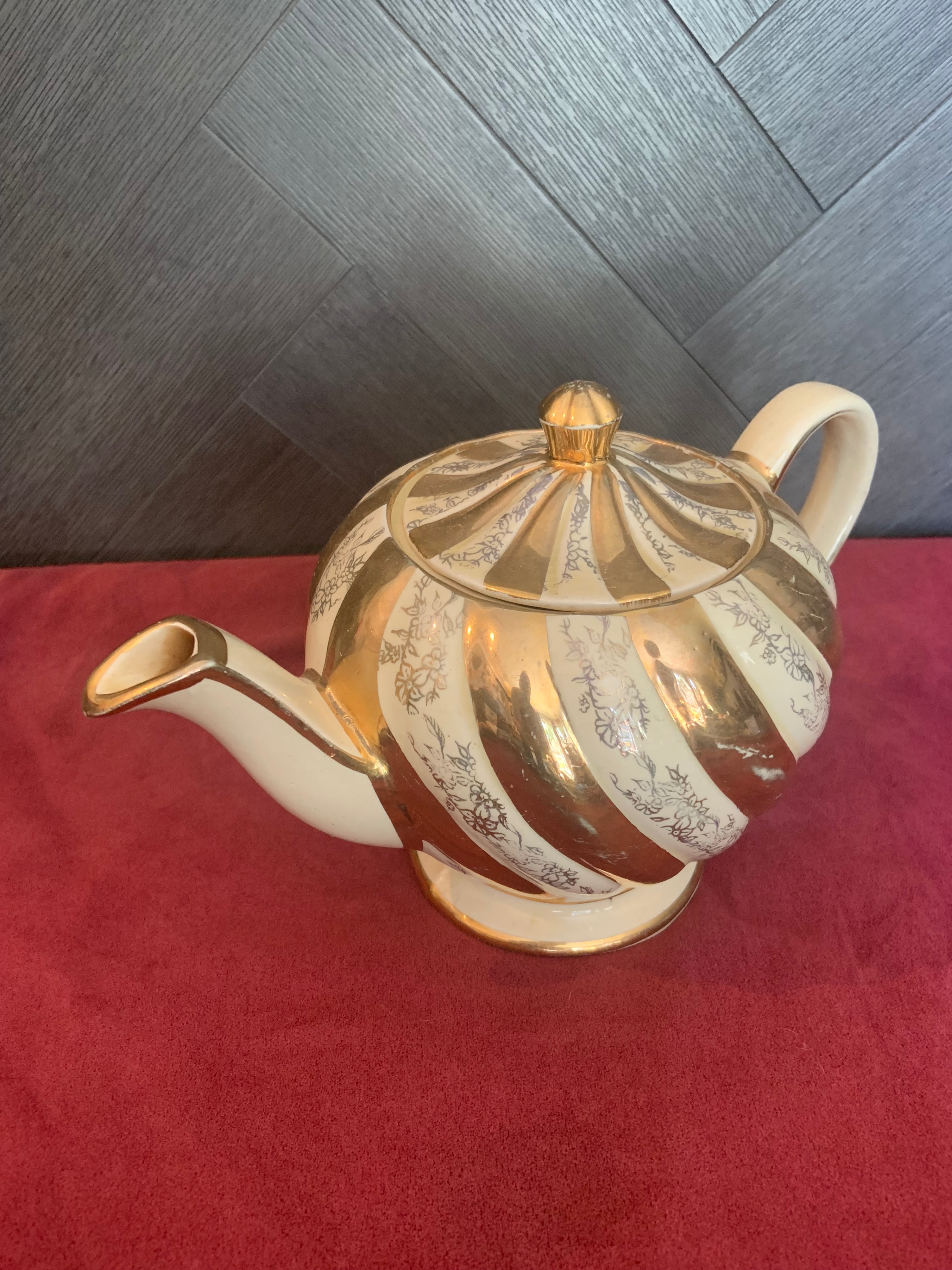 Vintage Sadler Teapot - photo 4