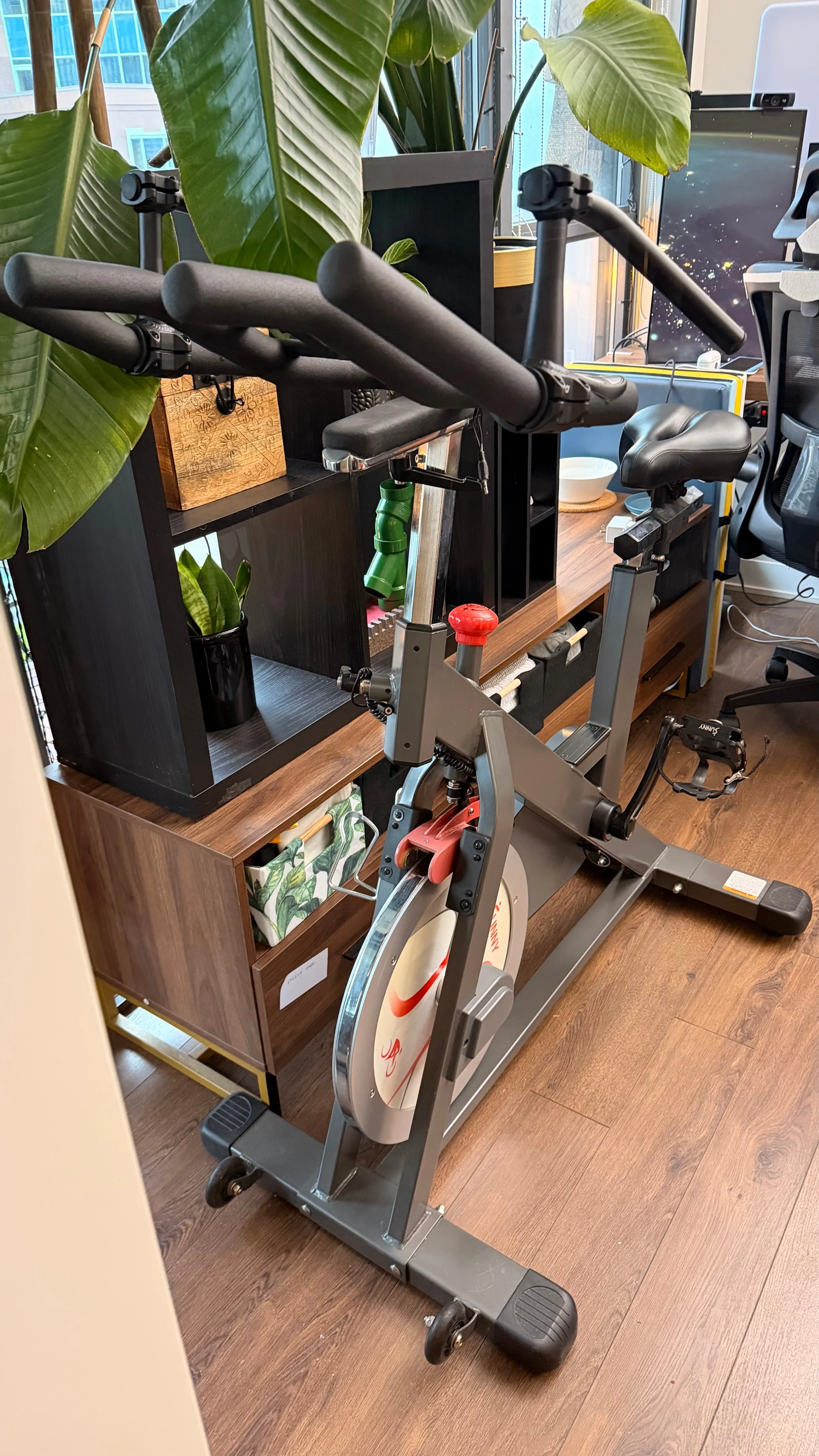 Exercise bike with wheels image indicator(2)