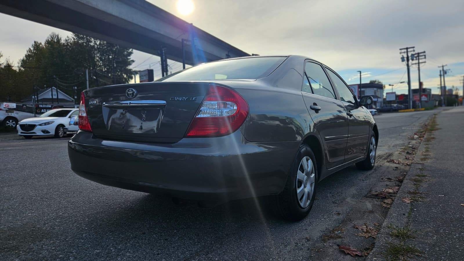 2003 Toyota Camry LE, Excellent Condition Low Mielage - photo 3