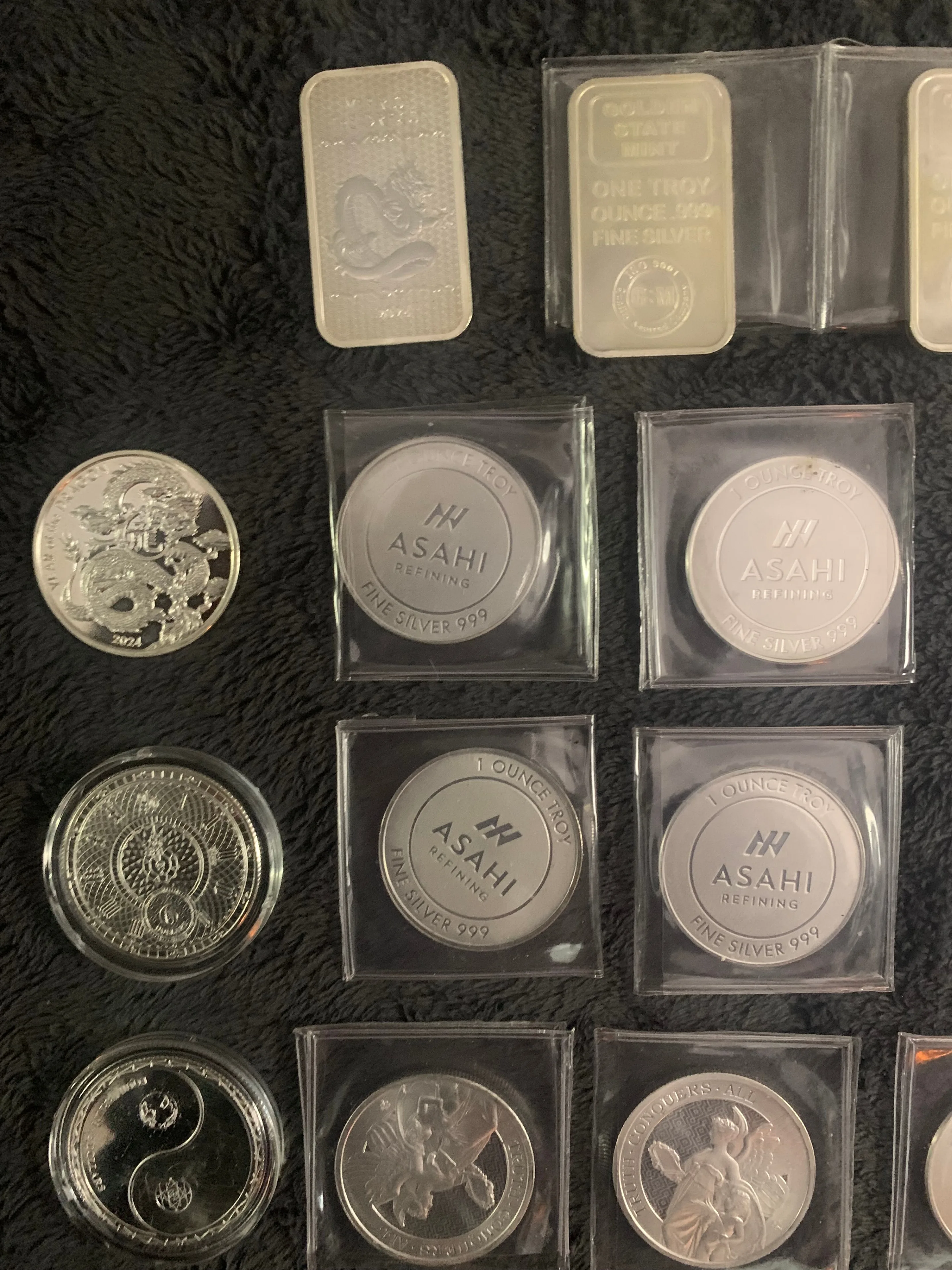 Lot of 20 1oz Coins / Silver Bars image indicator(6)
