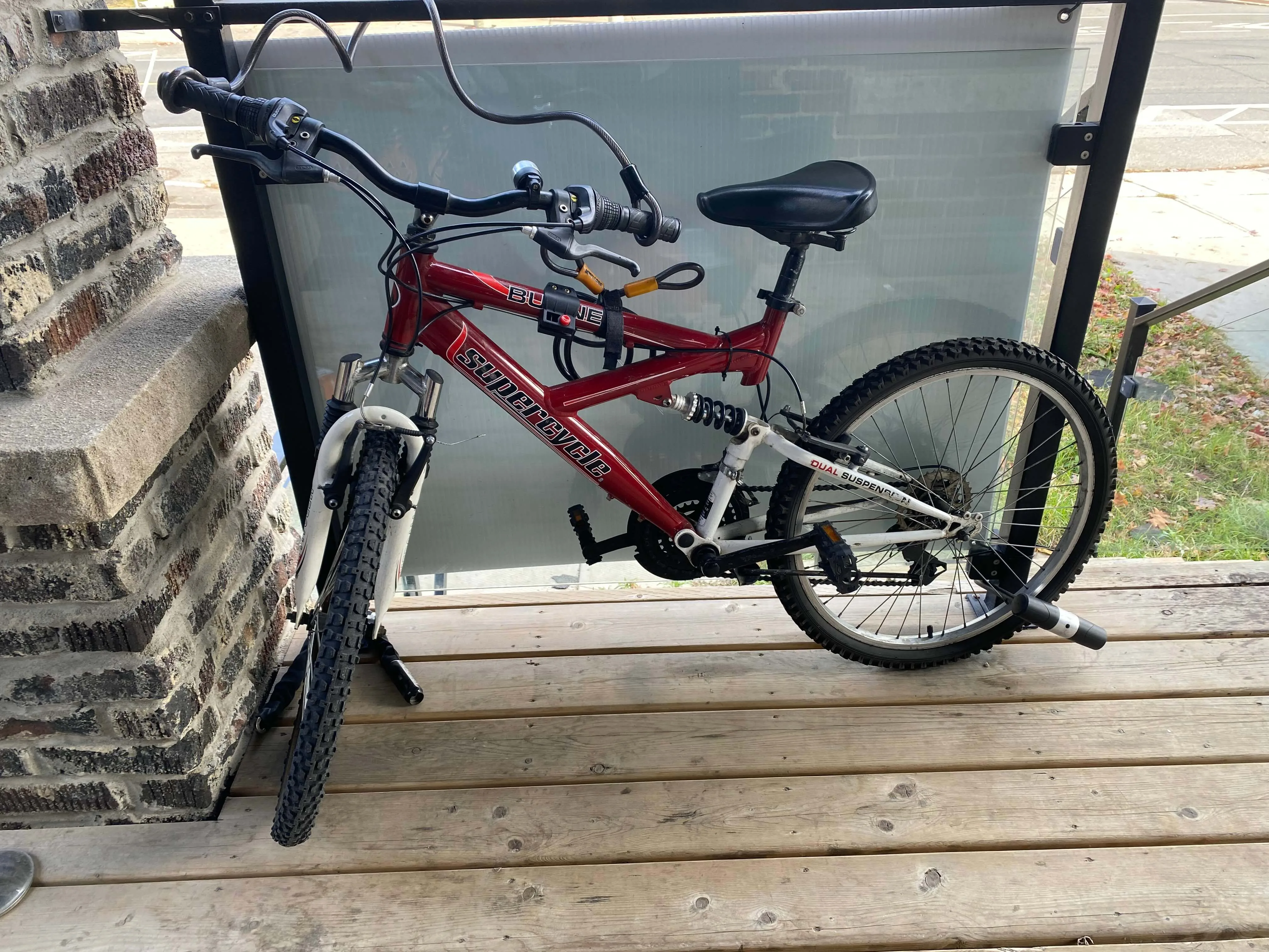 Supercycle 24" Bicycle – Great Condition image indicator(2)