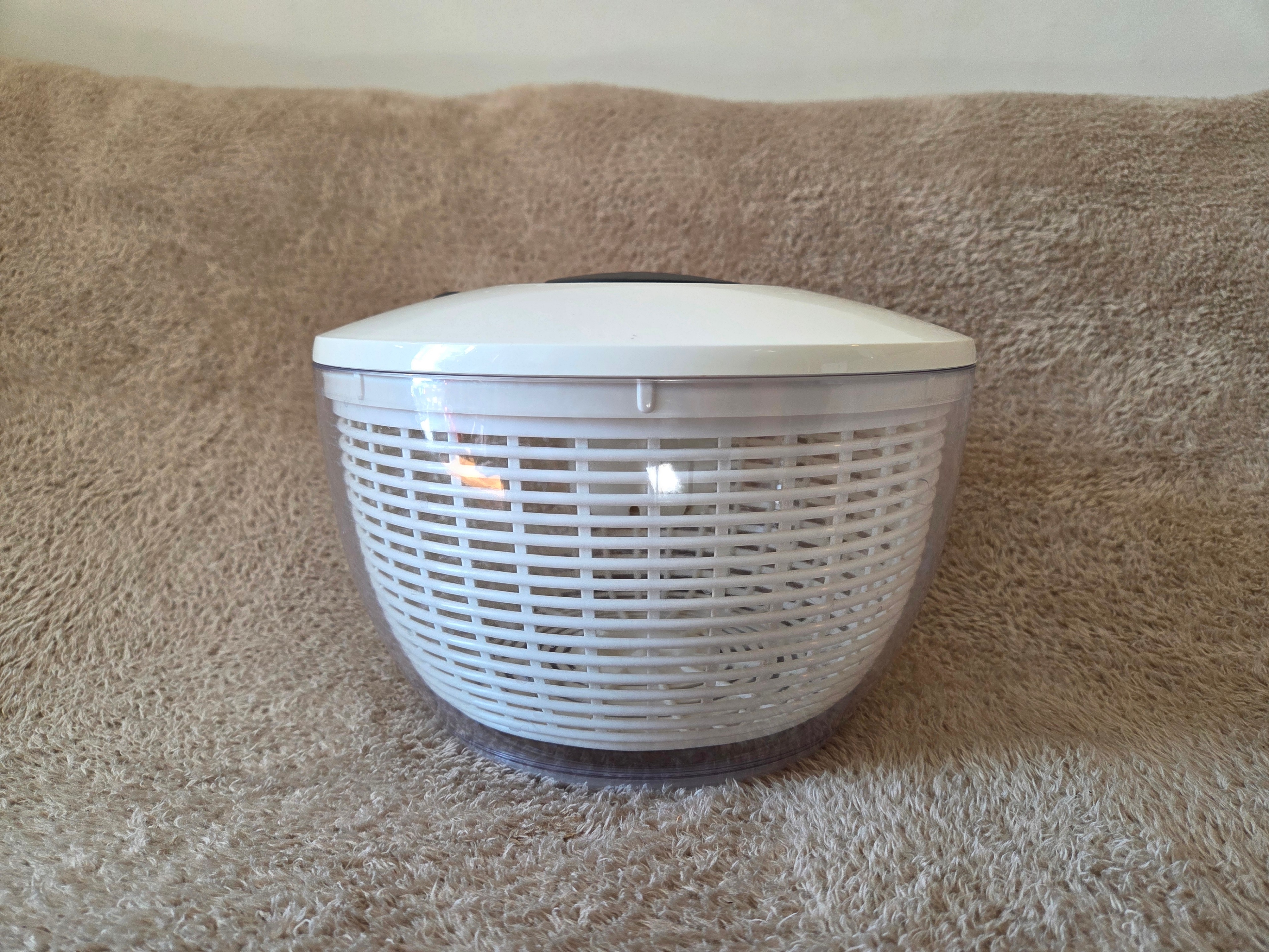 OXO Good Grips Large Salad Spinner, 10.5 in - photo 2