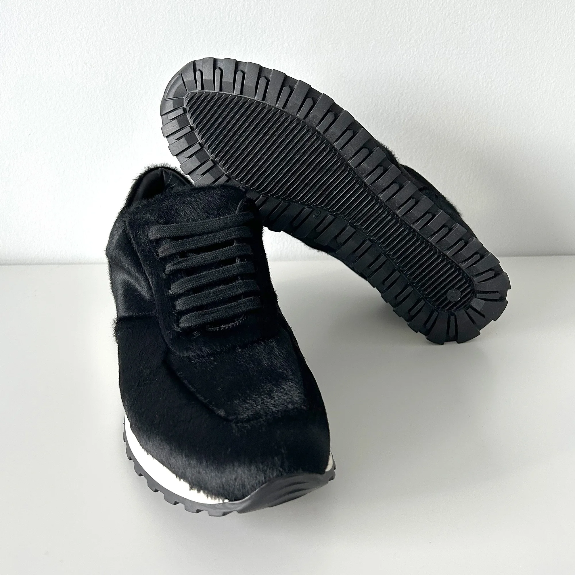 [RARE] Wings+Horns Calf Hair Trainer (US 8.5~9) image indicator(4)