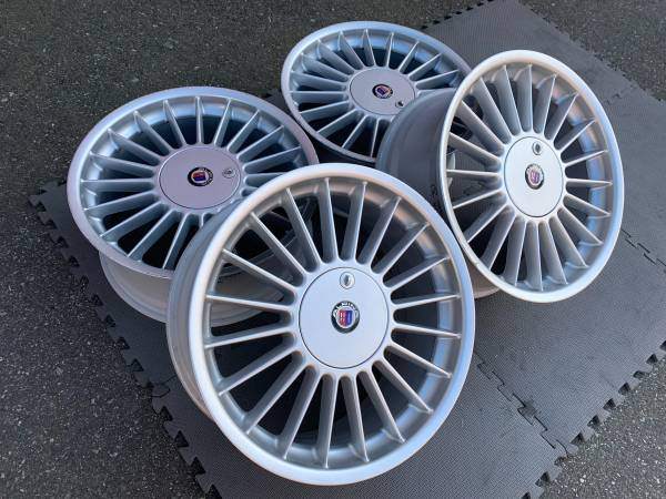 ULTRA RARE - Squared setup 18X8 ALPINA Softline rims