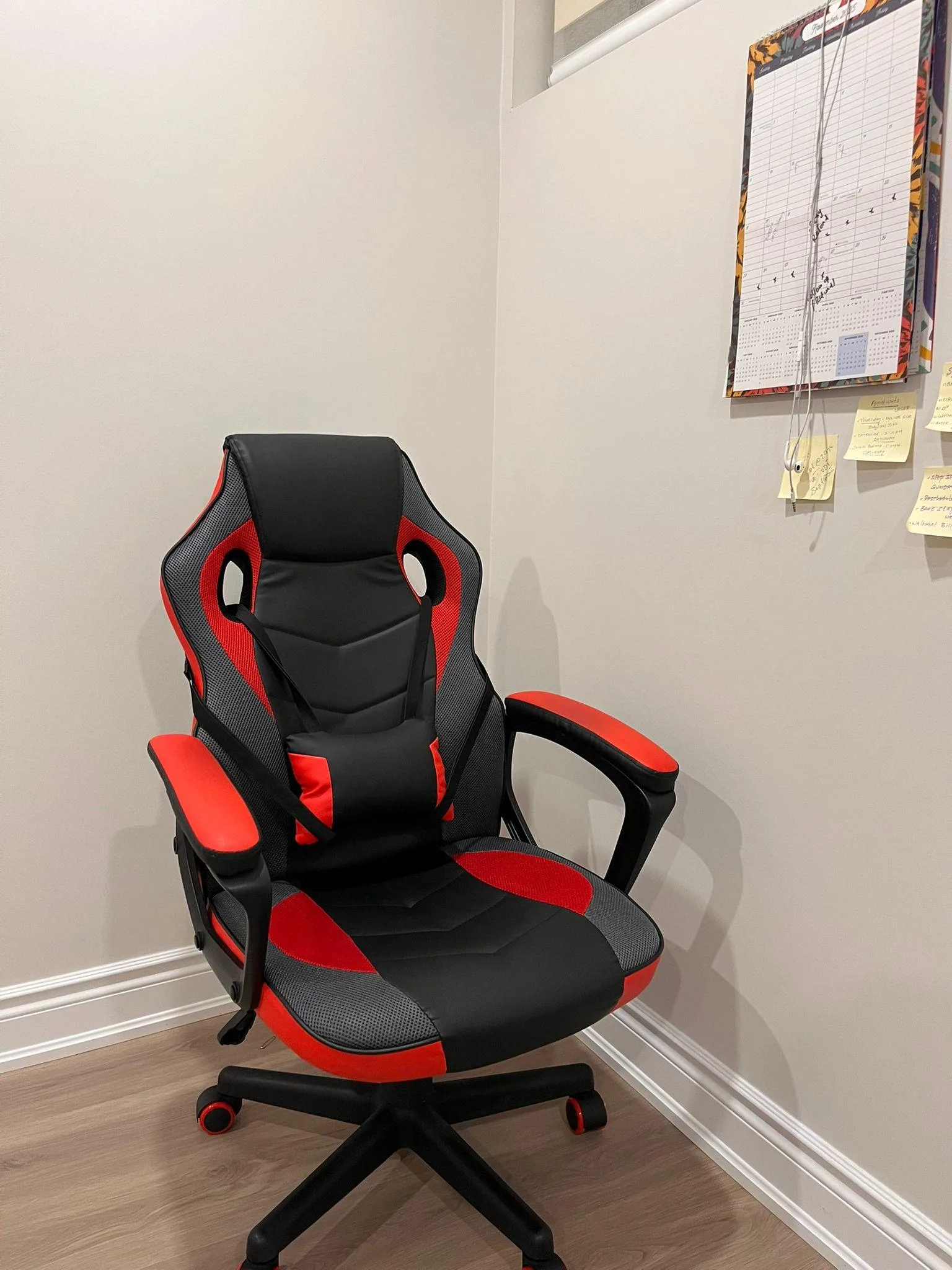 Gaming / Office Chair – Excellent Condition image indicator(2)