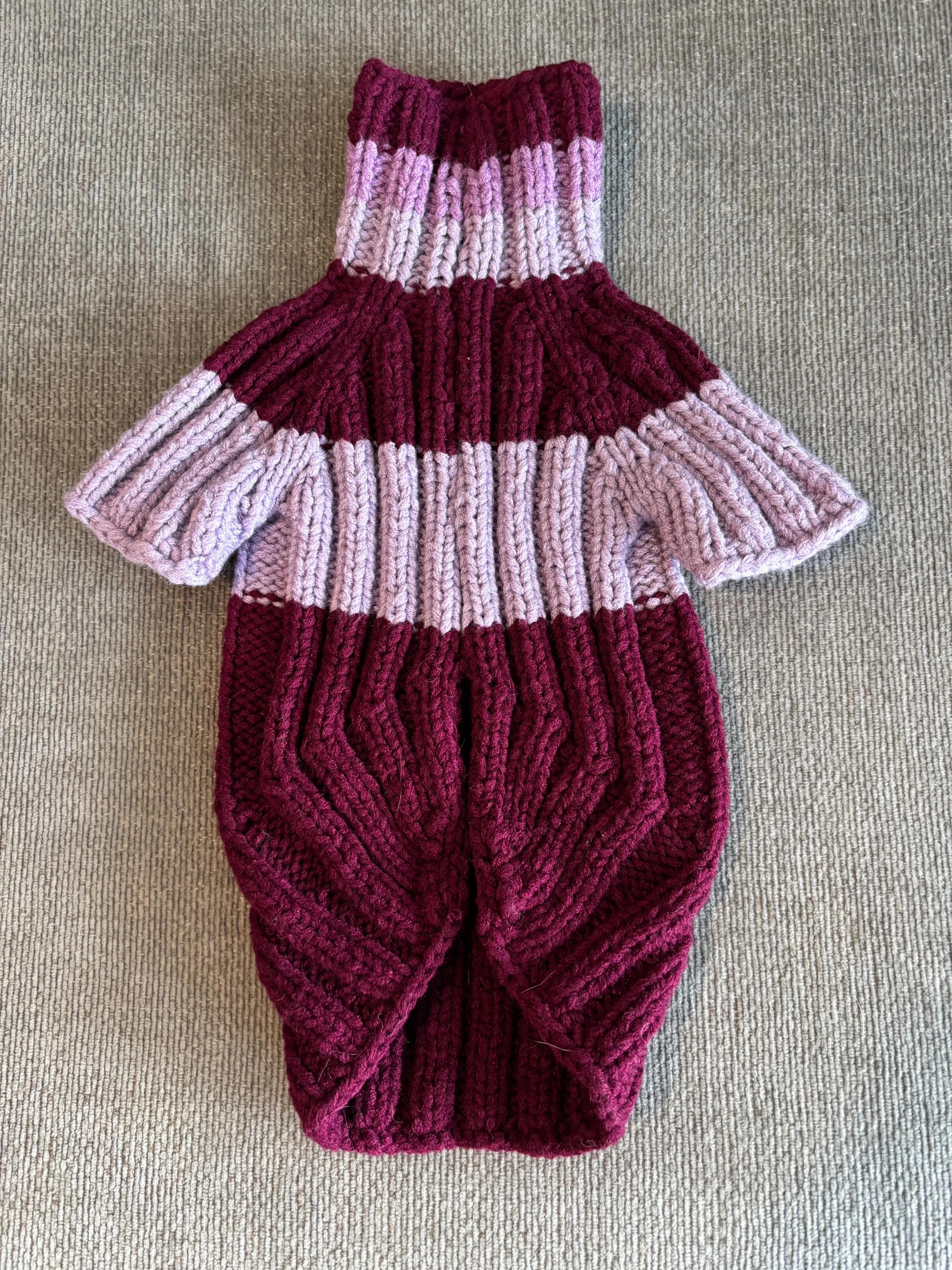 Handmade Dog Sweater – Size S image indicator(4)