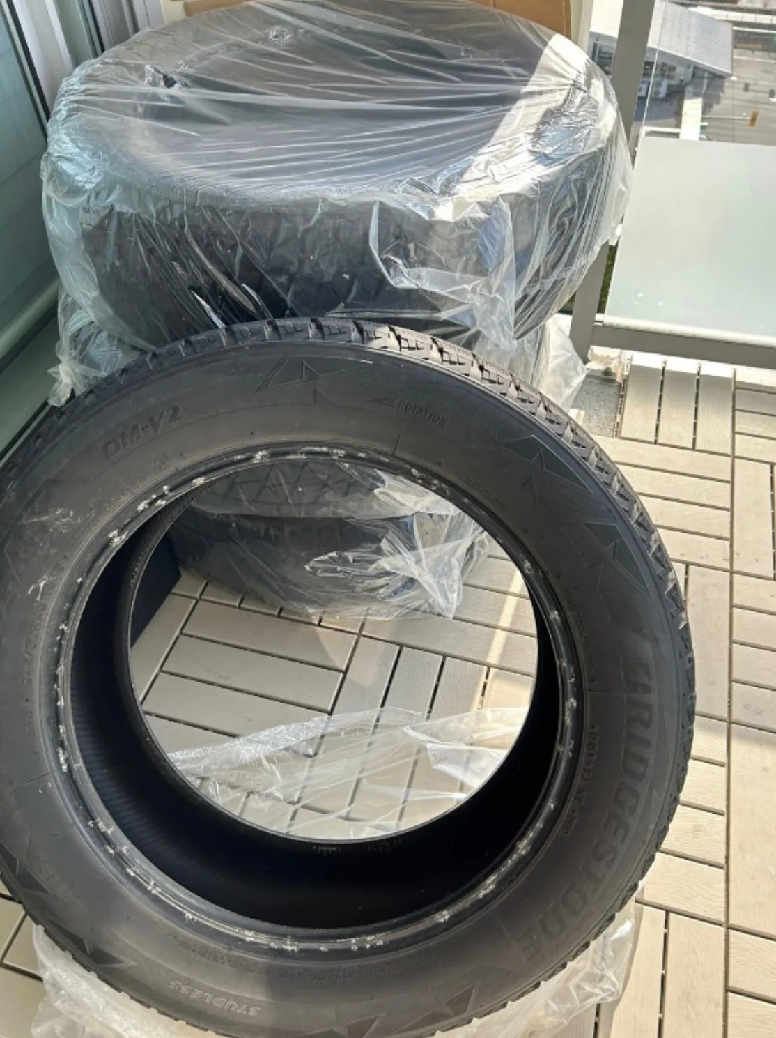 245/60R/20 winter tires image indicator(2)