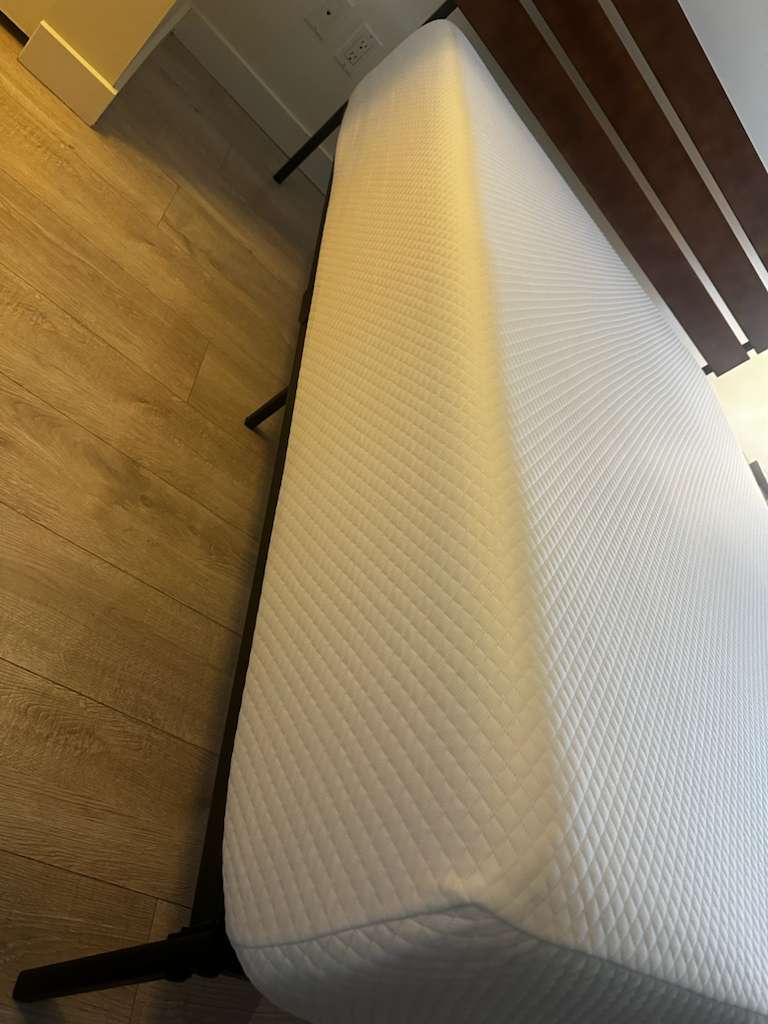 Memory Foam 12 inch Full Mattress Extremely Comfortable - photo 2