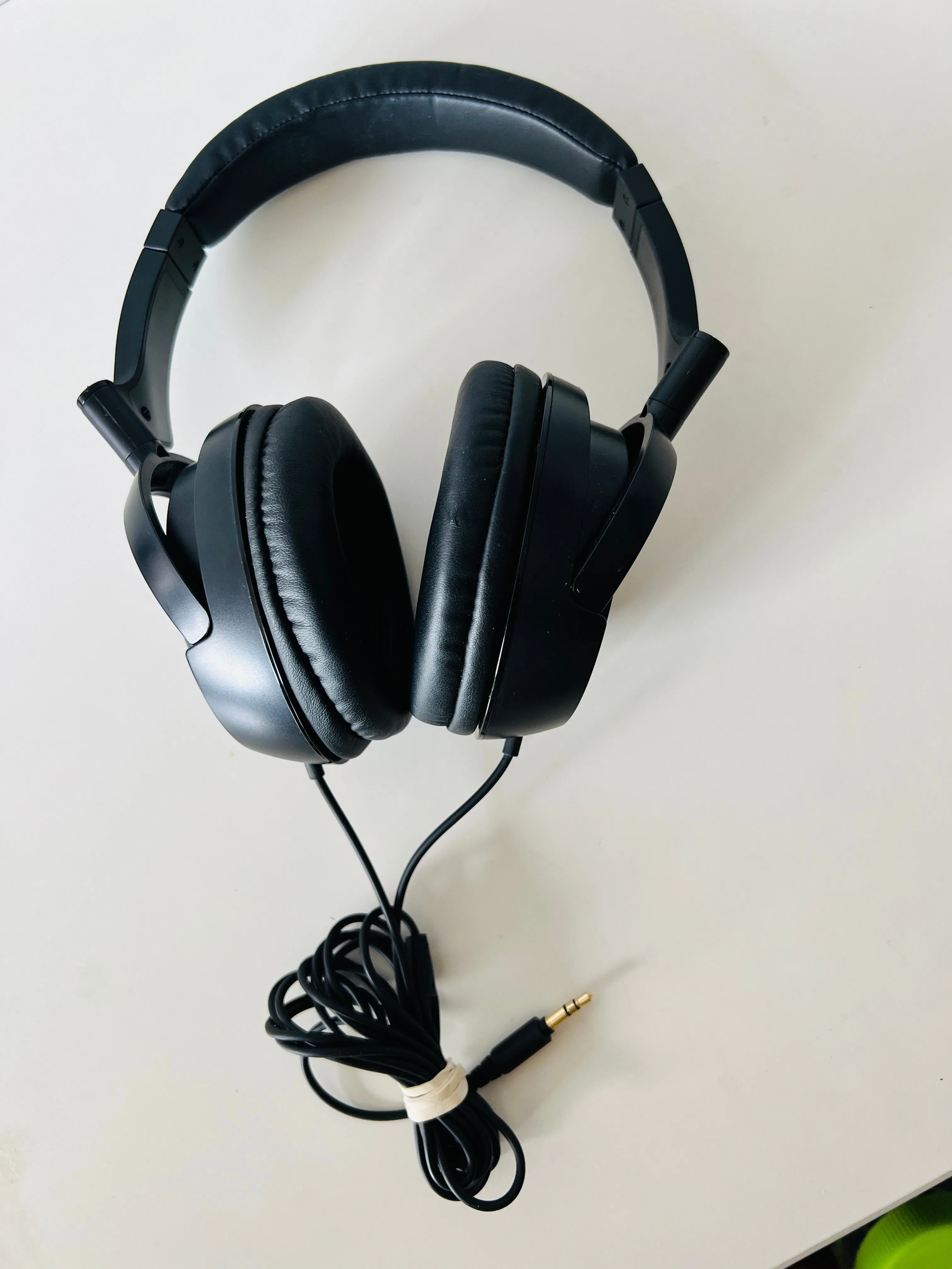 Edifier Headset for office use with inhand volume controls image indicator(2)