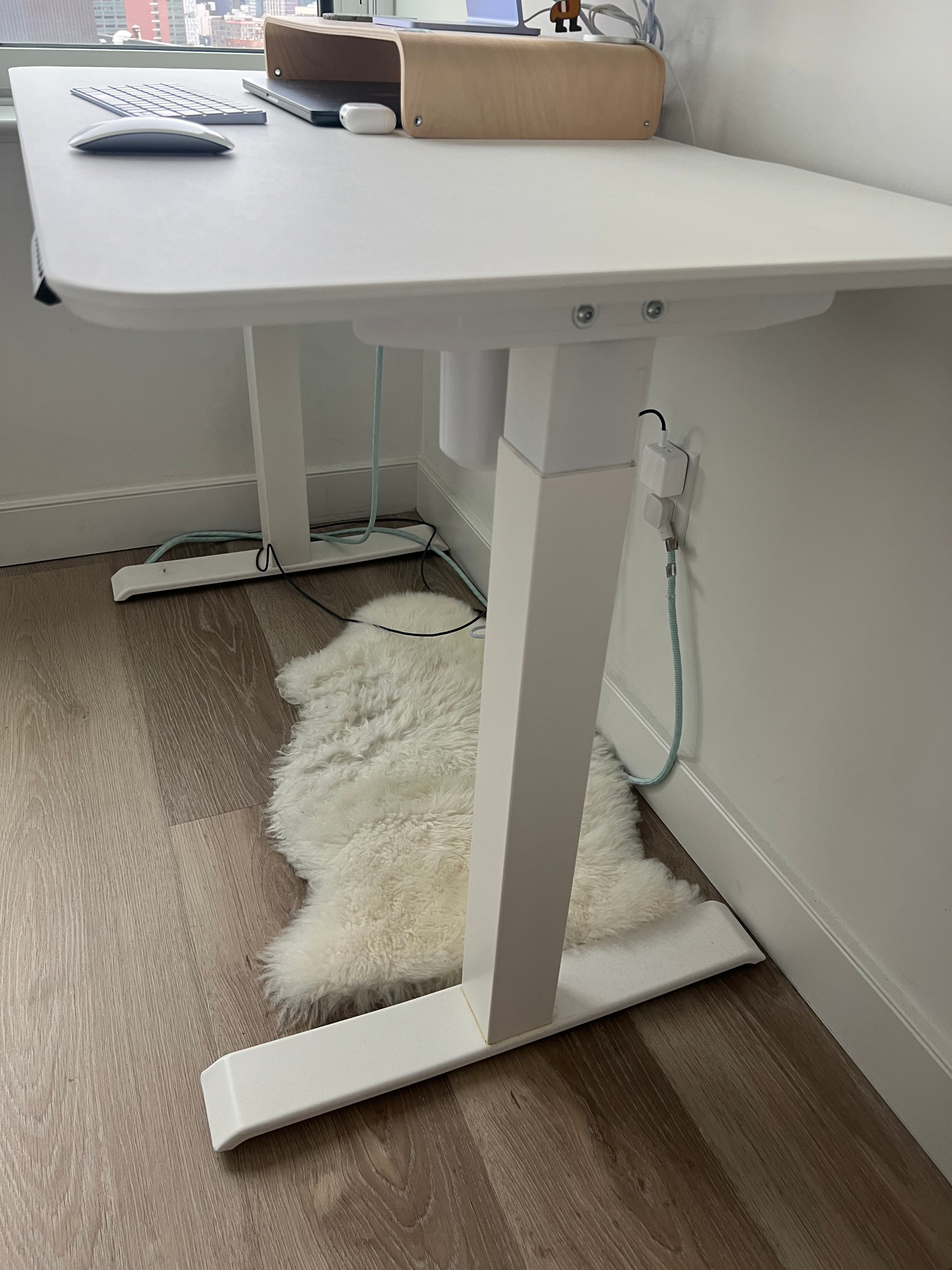 Vari Essential Standing Desk (48x24, White) - photo 2
