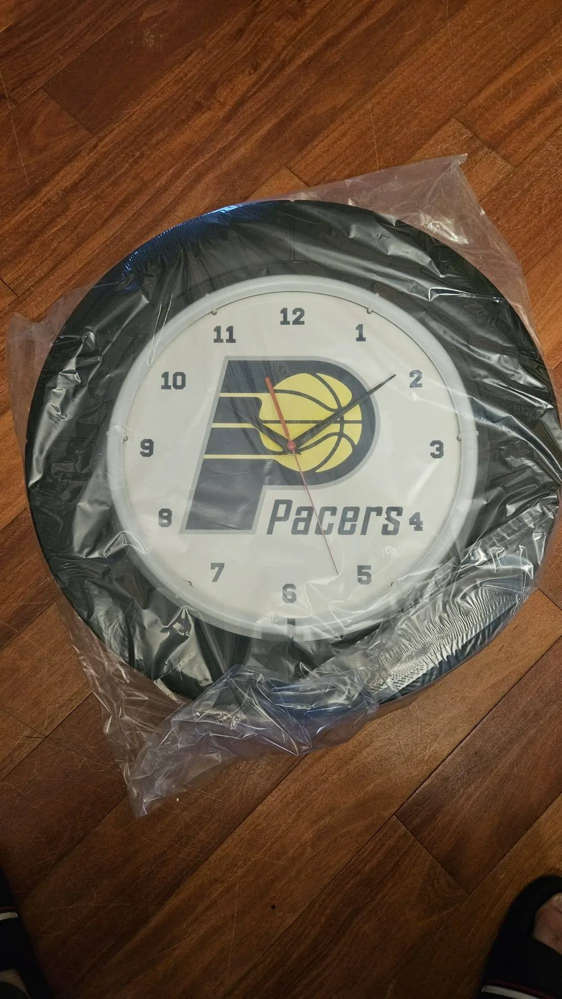 🏀 Vintage NBA Pacers Wall Clock – Brand New in Box! thumbnail